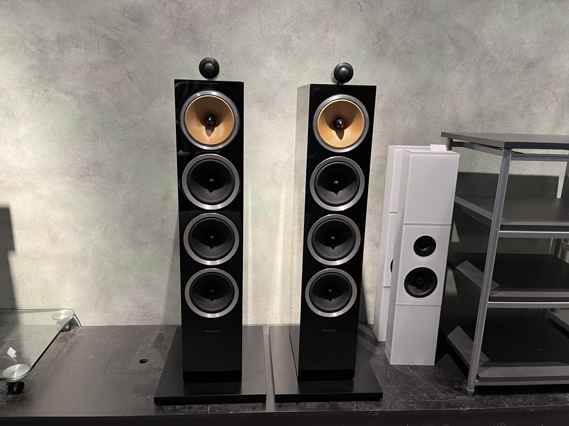 Auditorium Bowers & Wilkins CM 10 S2 Standlautsprecher Serie 2 215598 - 1