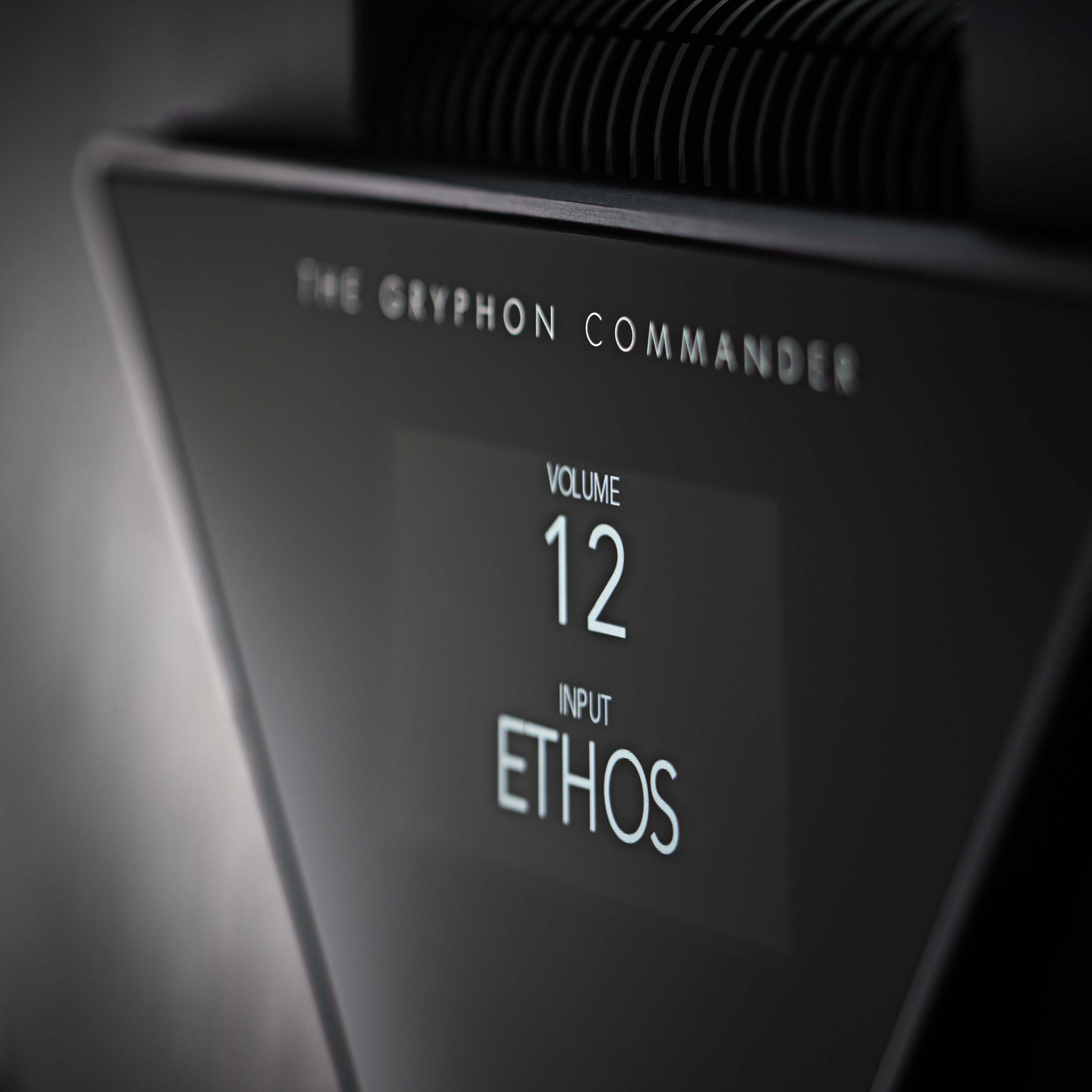 Auditorium Gryphon Commander Vorverstärker mit Commander PSU 294081 - 8