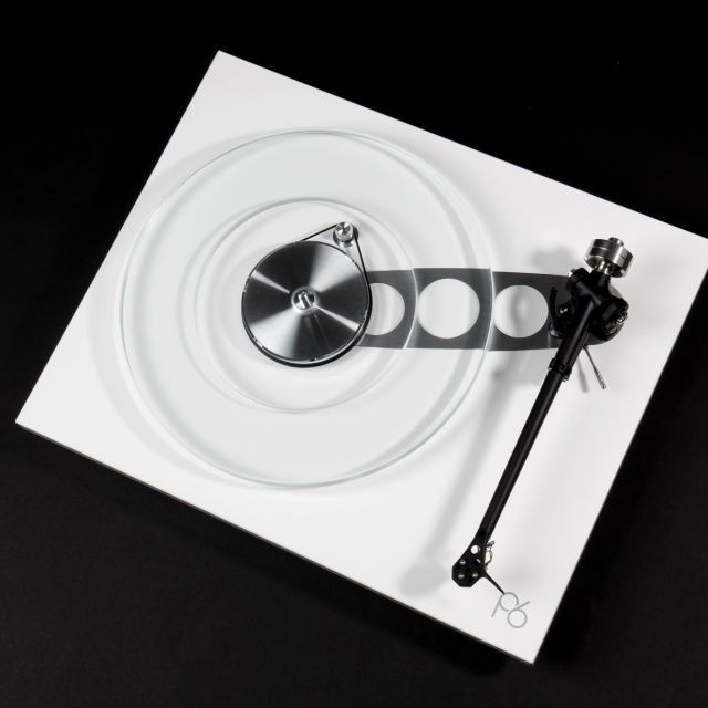 Auditorium Rega Planar 6 mit NEO PSU, Tonarm RB 330 & Tonabnehmer Ania 299685 - 2