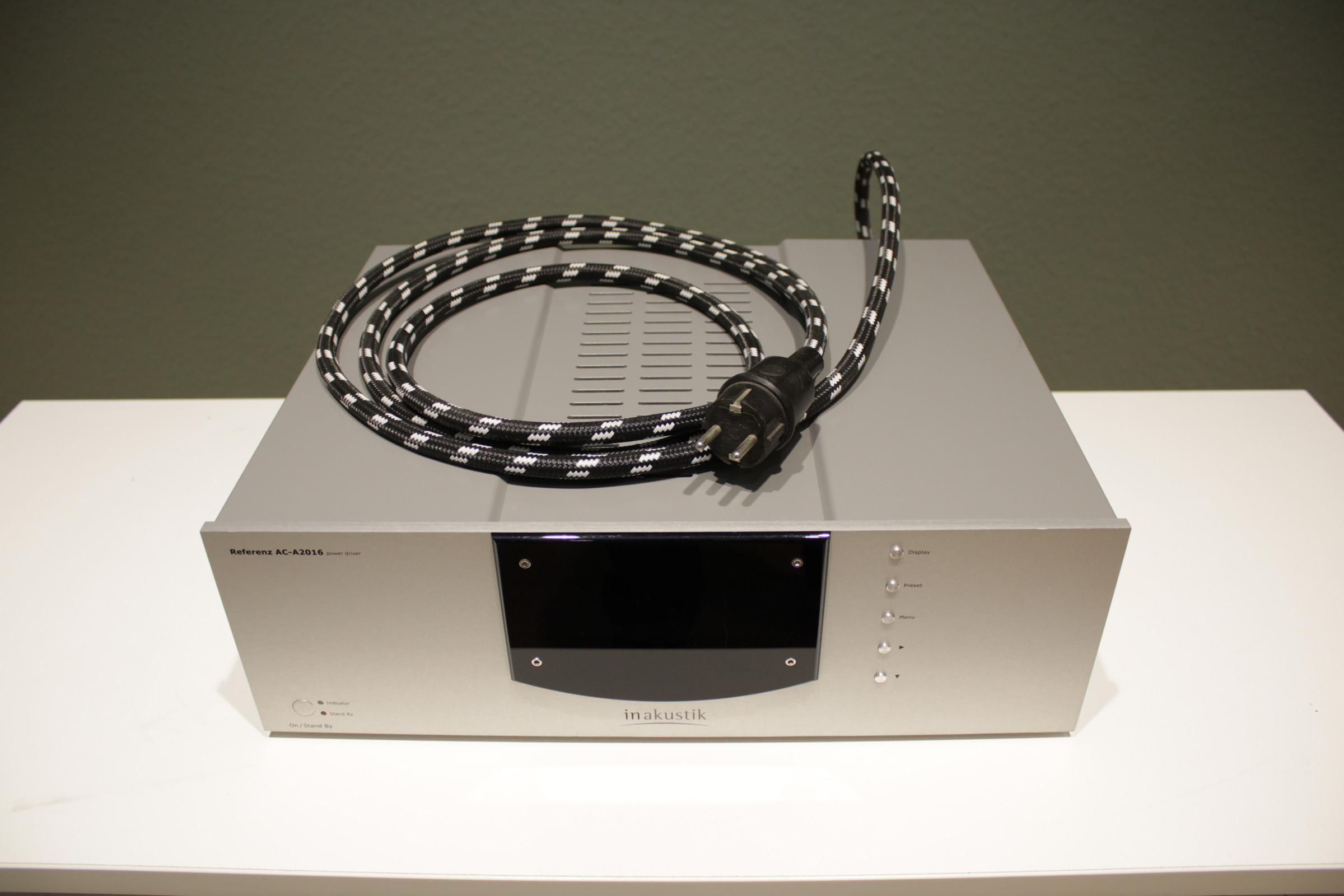 Auditorium In-Akustik AC - A 2016 aktiver Stromverteiler 211947 - 2