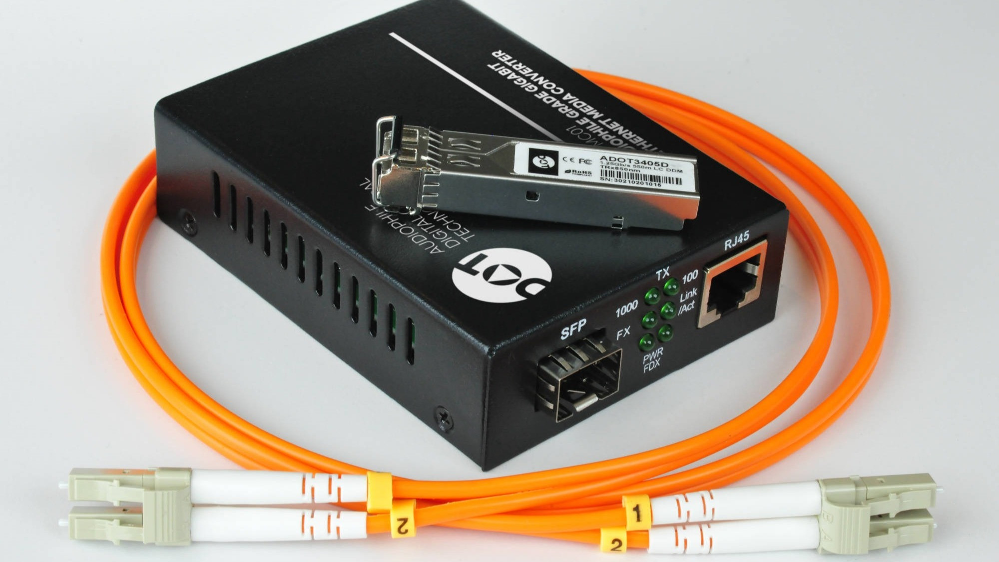 Auditorium Adot Medien-Konverter Paket 3 mit Sbooster Netzteil 5V Best 204137 - 1