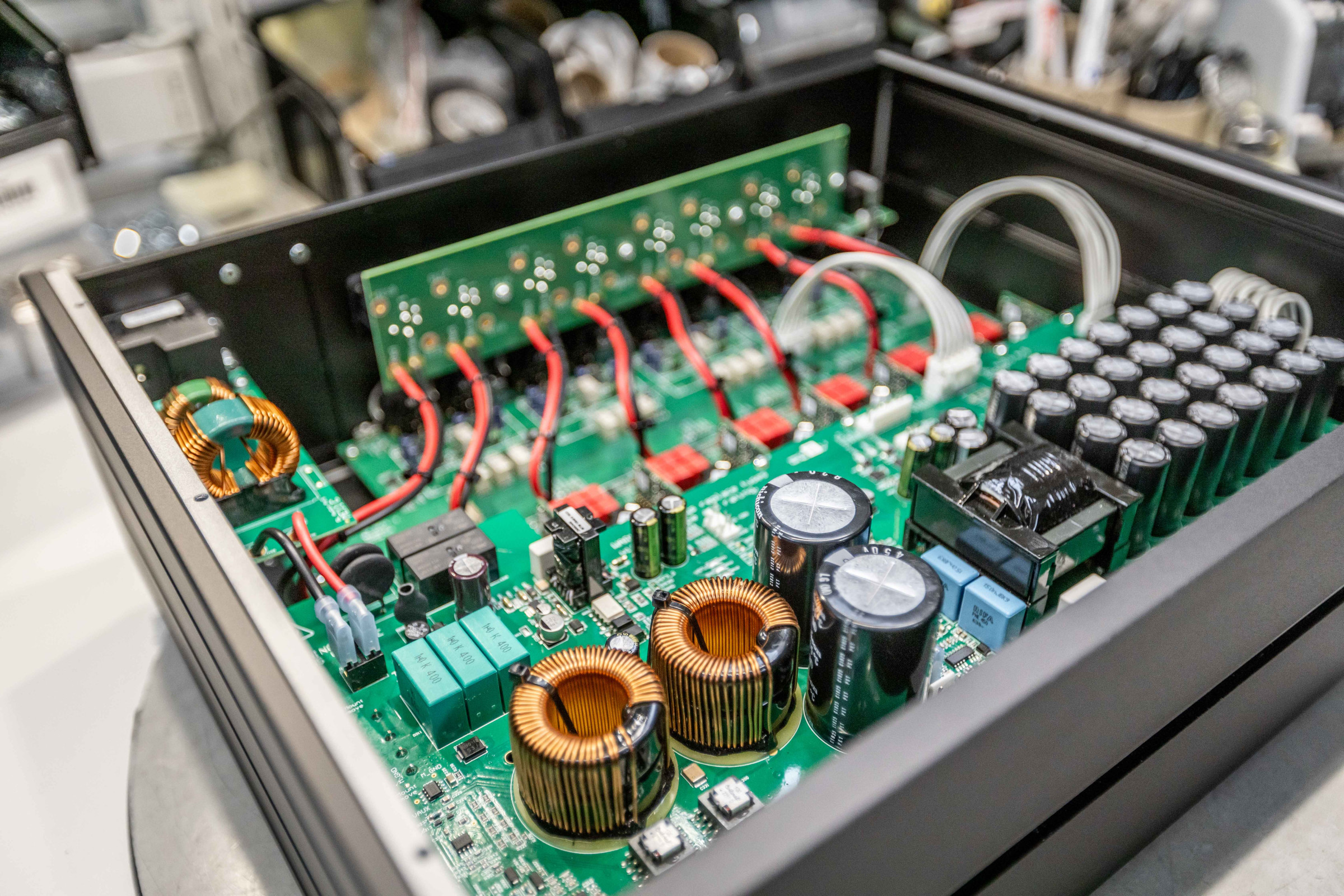 Auditorium Lyngdorf Audio MXA-8400 Mehrkanalverstärker 201746 - 6