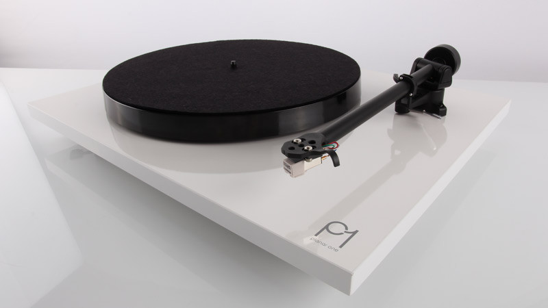 Auditorium Denon Snow-White-Set: DRA 800H mit KEF Q750 und Rega Planar1 297251 - 7