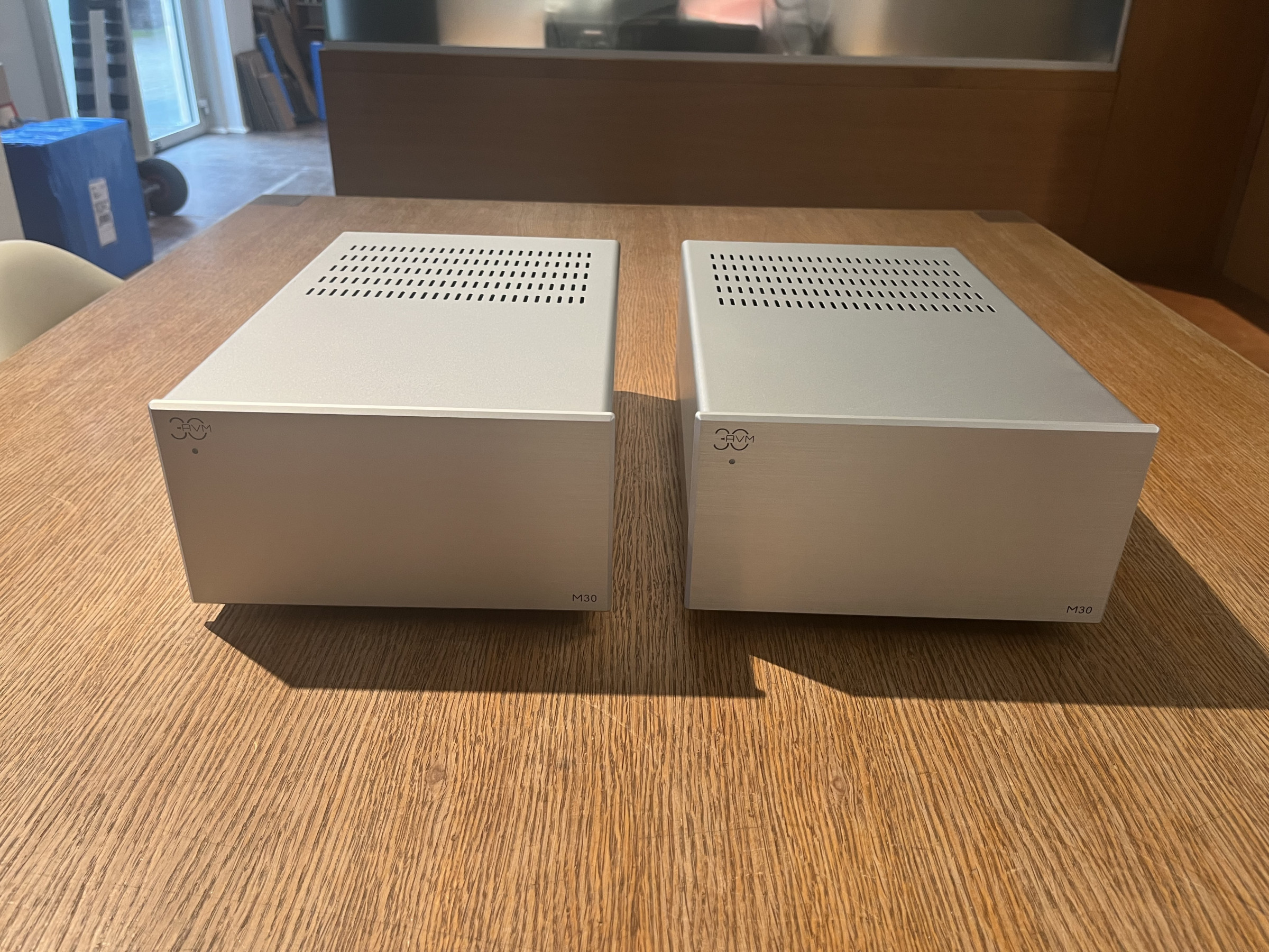 Auditorium AVM  M30 Monoblöcke  214936 - 1