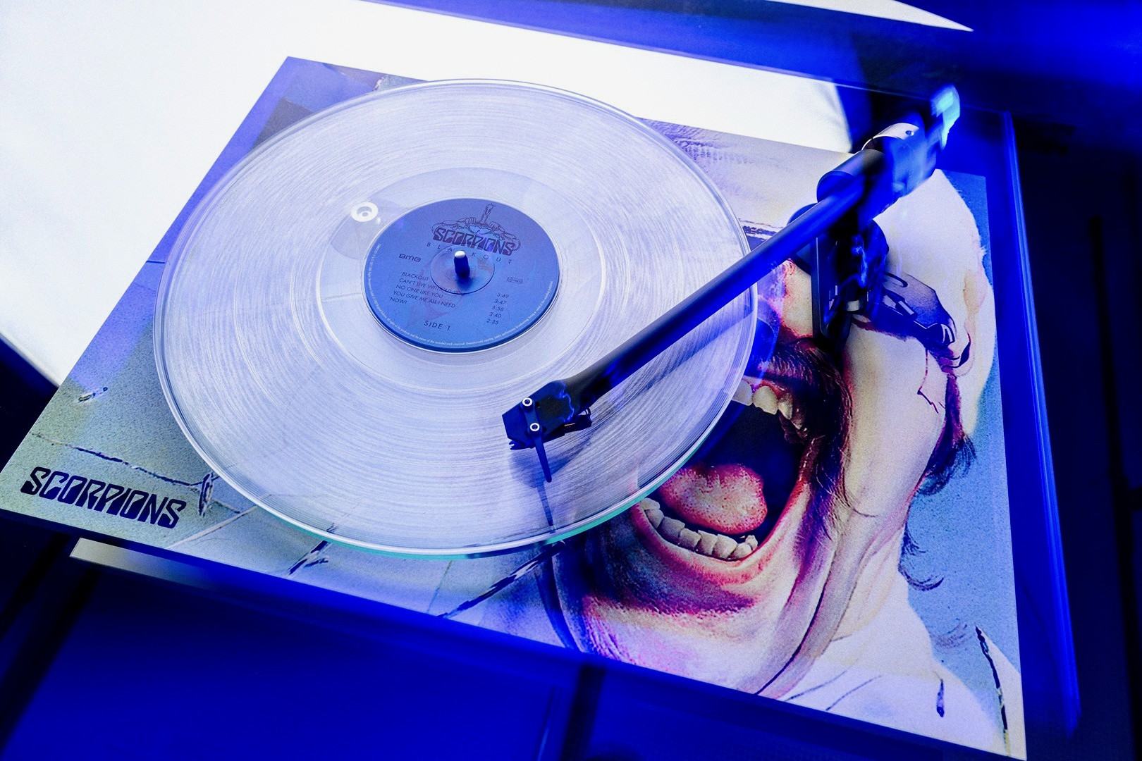 Auditorium Pro-Ject Scorpions Plattenspieler Limited Edition 215336 - 6
