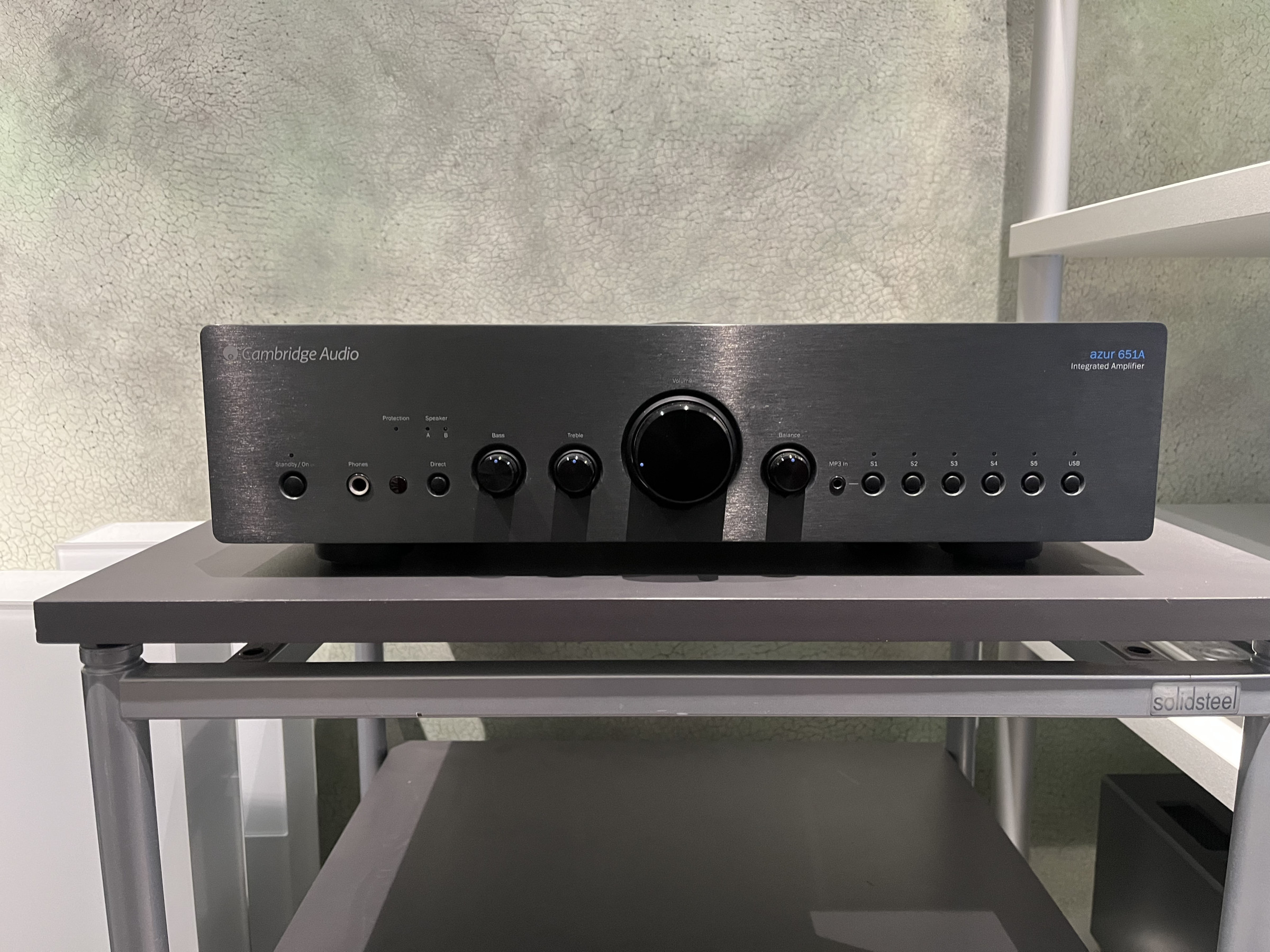 Auditorium Cambridge Audio Azur 651A  213690 - 1