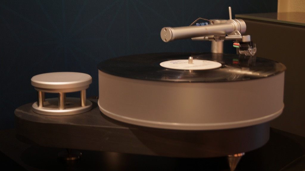 Auditorium Auditorium AUFTAKT Schieferbasis + Tonarm TT5 + Virtuoso MM TT5 280229 - 2