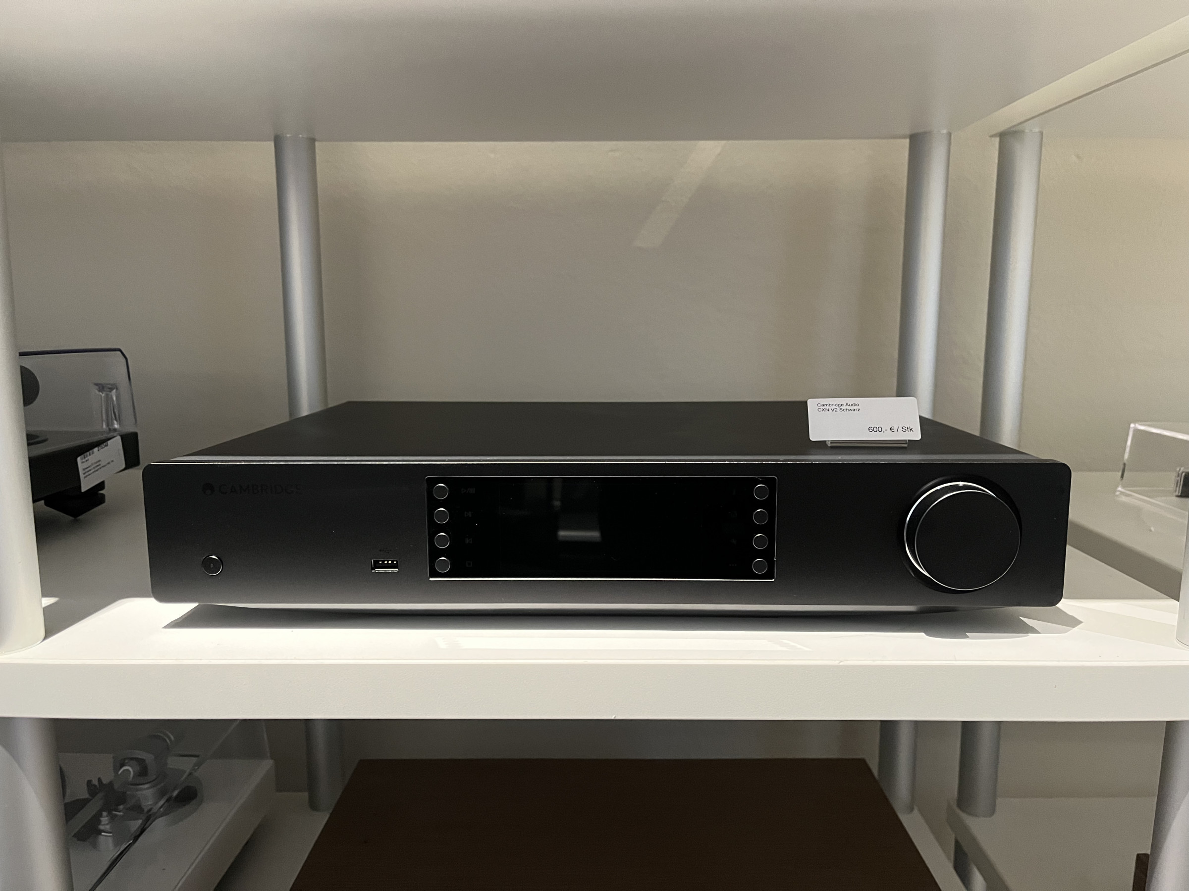 Auditorium Cambridge Audio CXN V2  216608 - 1