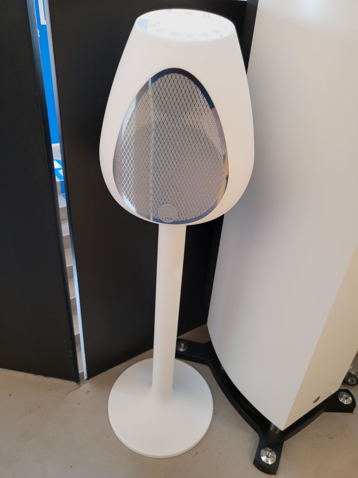 Auditorium Linn Series 3 301 & 302 inkl. Stand  214213 - 1