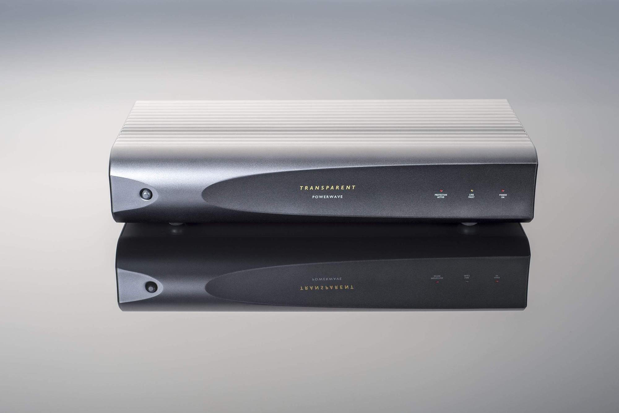 Auditorium Transparent Cable Powerwave + Zuleitung Netzfilter 6fach 230V + LAN 286960 - 1