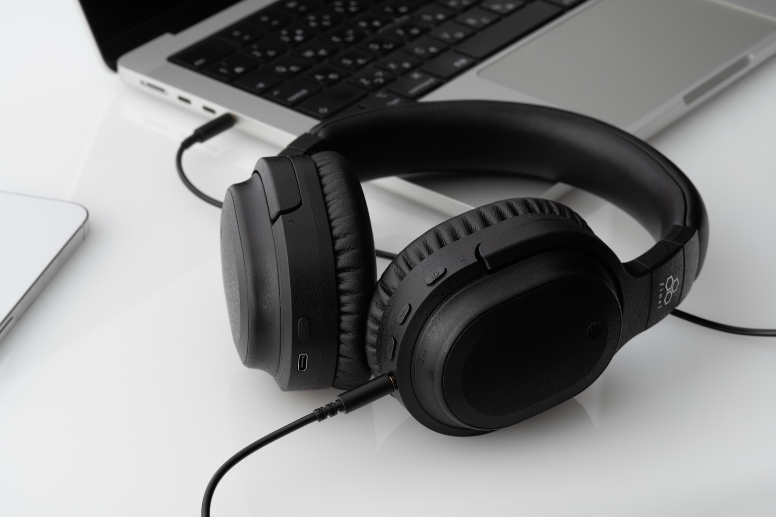 Auditorium Final UX3000 SV Over Ear Kopfhörer 215459 - 8