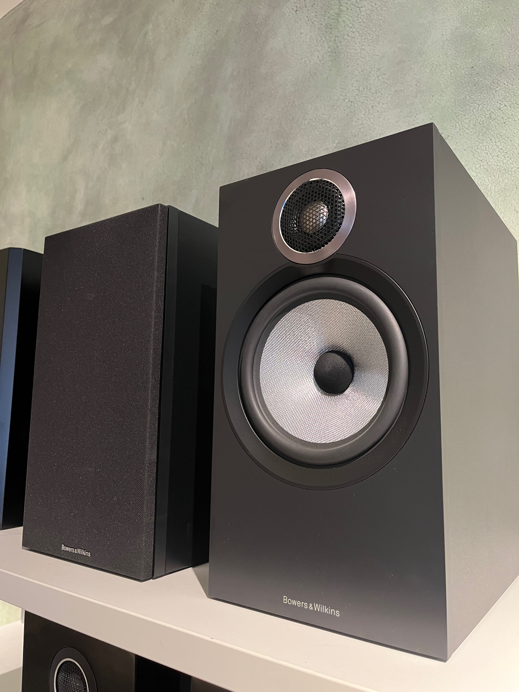 Auditorium Bowers & Wilkins 606 S3 Kompaktlautsprecher Schwarz 218987 - 2