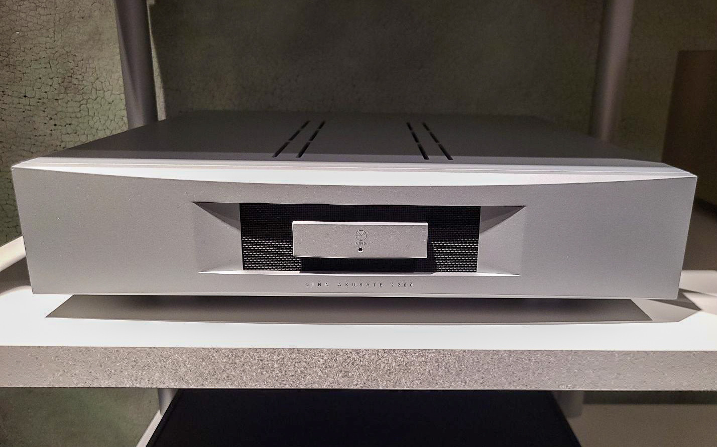 Auditorium Linn Akurate 2200 Endstufe Gebrauchtgerät silber 208007 - 1 Auditorium Linn Akurate 2200 Endstufe Gebrauchtgerät silber 208007 - 1