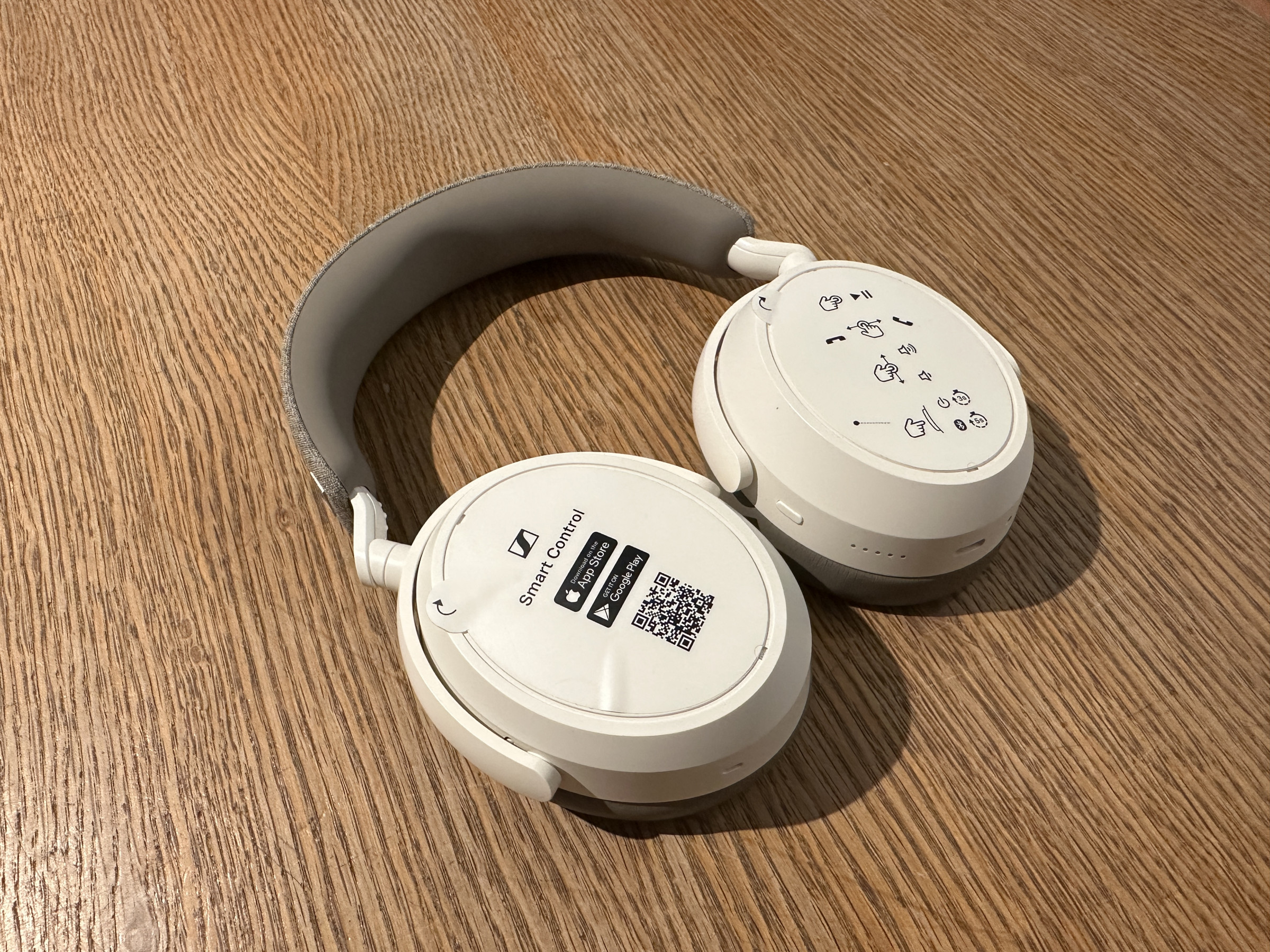 Auditorium Sennheiser Momentum 4 Wireless Kopfhörer 297993 - 1