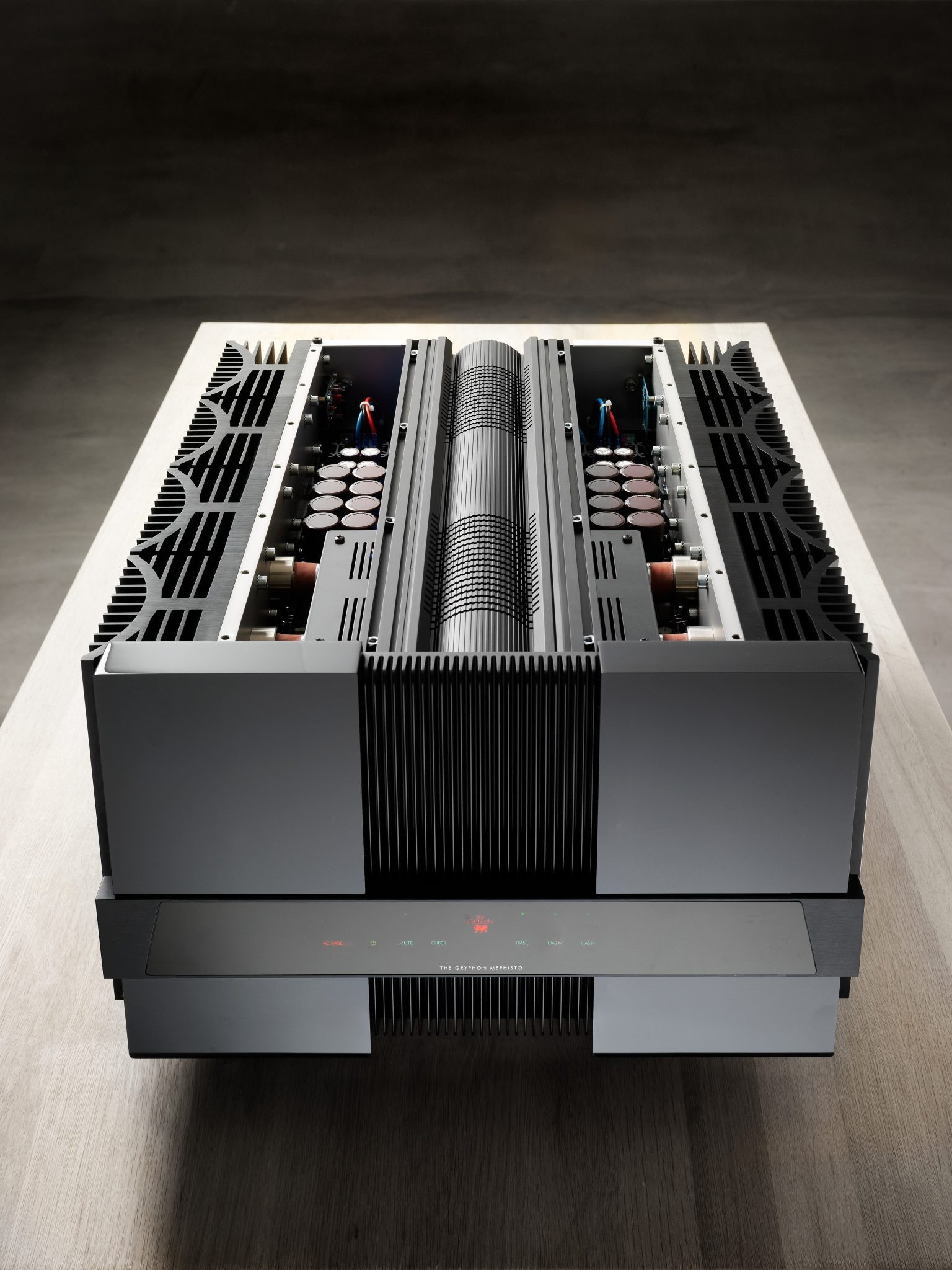 Auditorium Gryphon Mephisto Stereo Referenz Endverstärker 285646 - 2