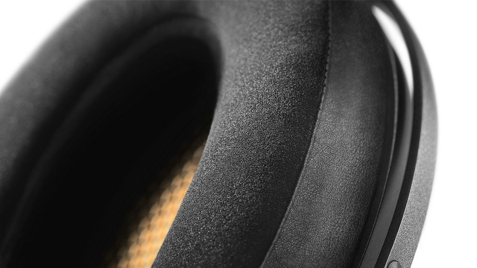 Auditorium Sennheiser HE 1 High-End Kopfhörer und Verstärker 282795 - 5 Auditorium Sennheiser HE 1 High-End Kopfhörer und Verstärker 282795 - 5