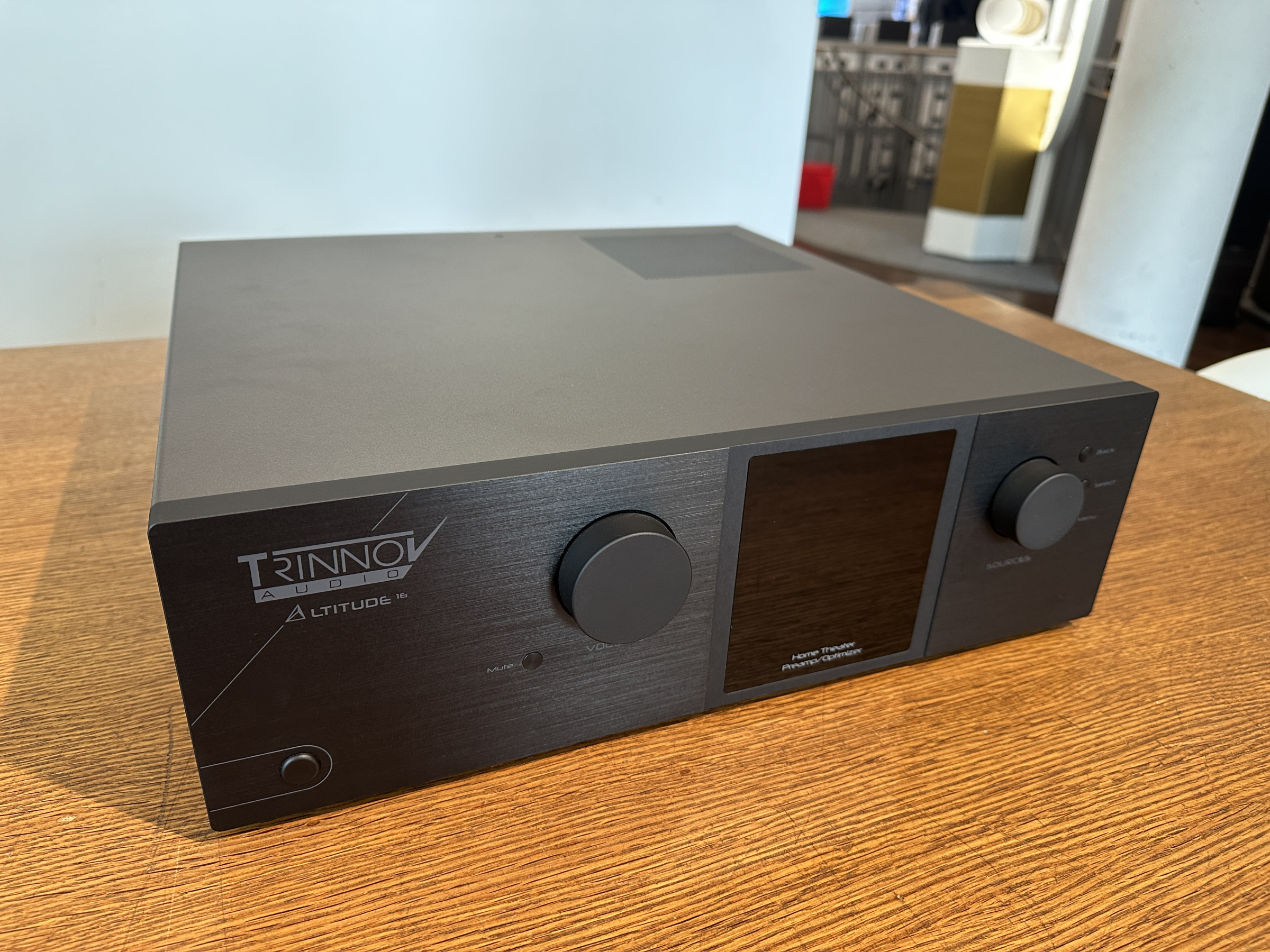Auditorium Trinnov Audio Altitude16 AL16 HDMI 2.1 215816 - 1