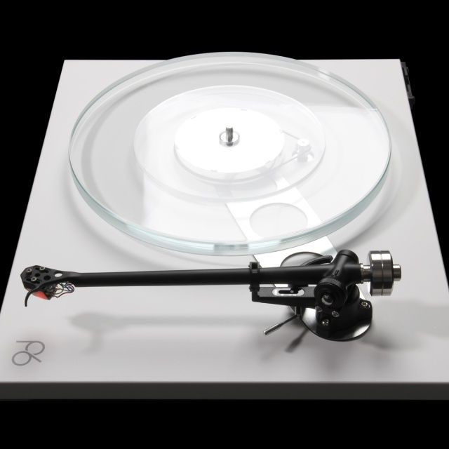 Auditorium Rega Planar 6 mit NEO PSU, Tonarm RB 330 & Tonabnehmer Ania 299685 - 6