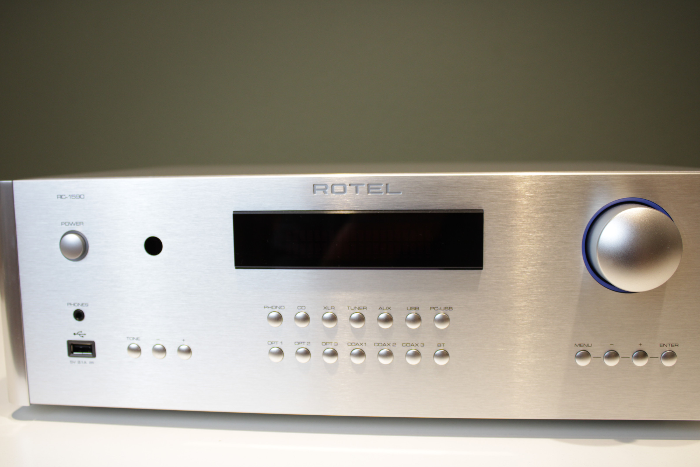 Auditorium Rotel RC-1590 Stereo-Vorverstärker silber 212349 - 3