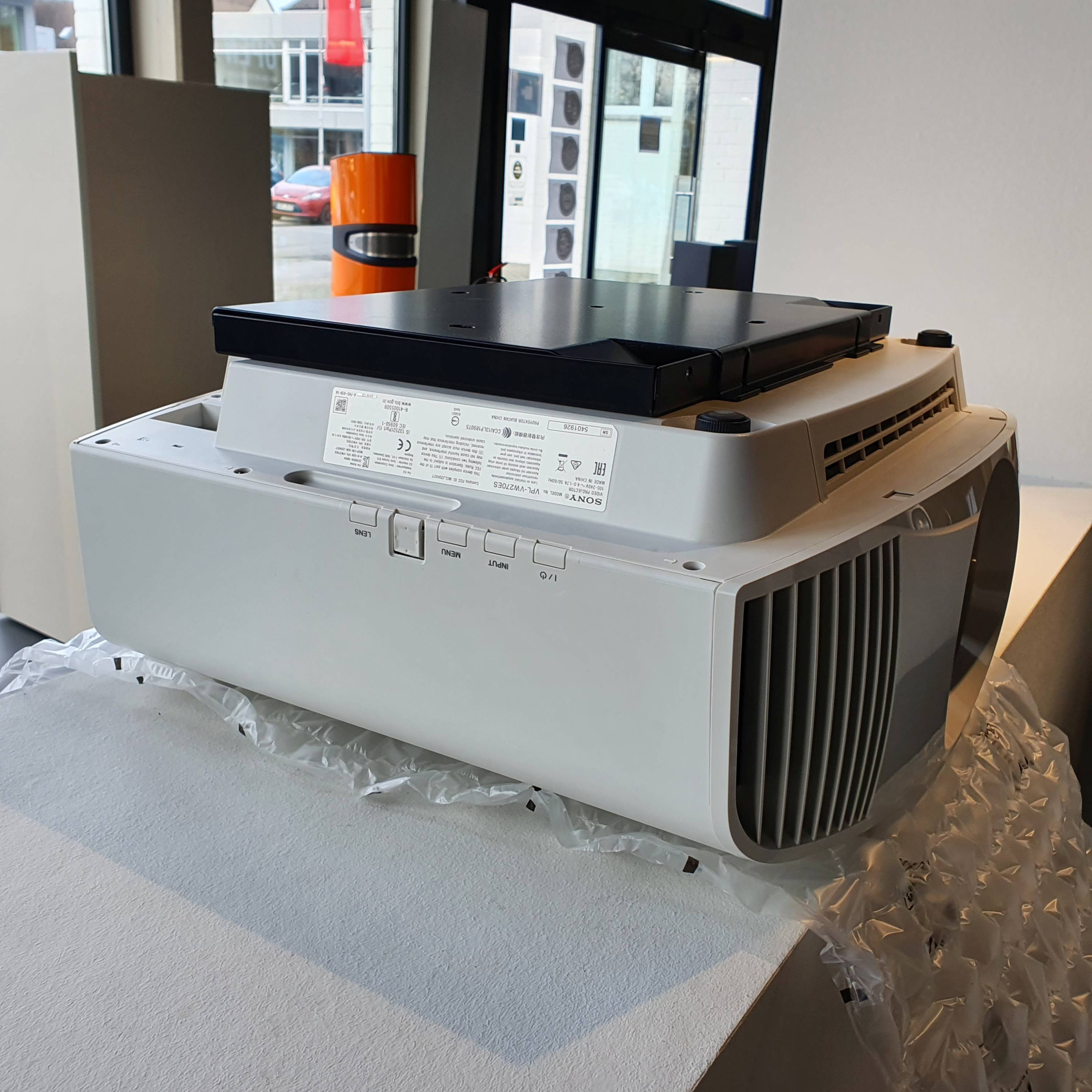 Auditorium Diverse Low profile Beamer-Halterung f. VPL-VW 270/590/570/XW5000 283565 - 5