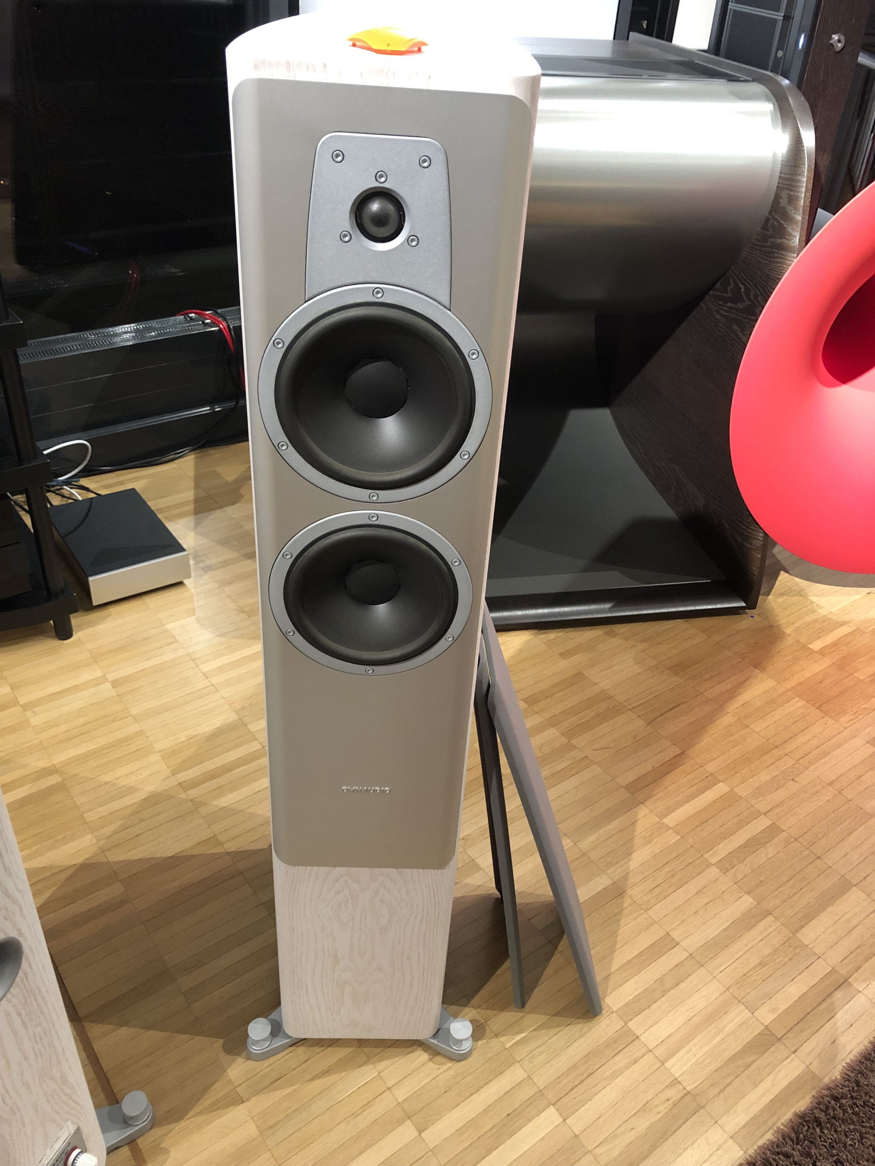 Auditorium Dynaudio Dynaudio Contour30 White Oak 297585 - 3