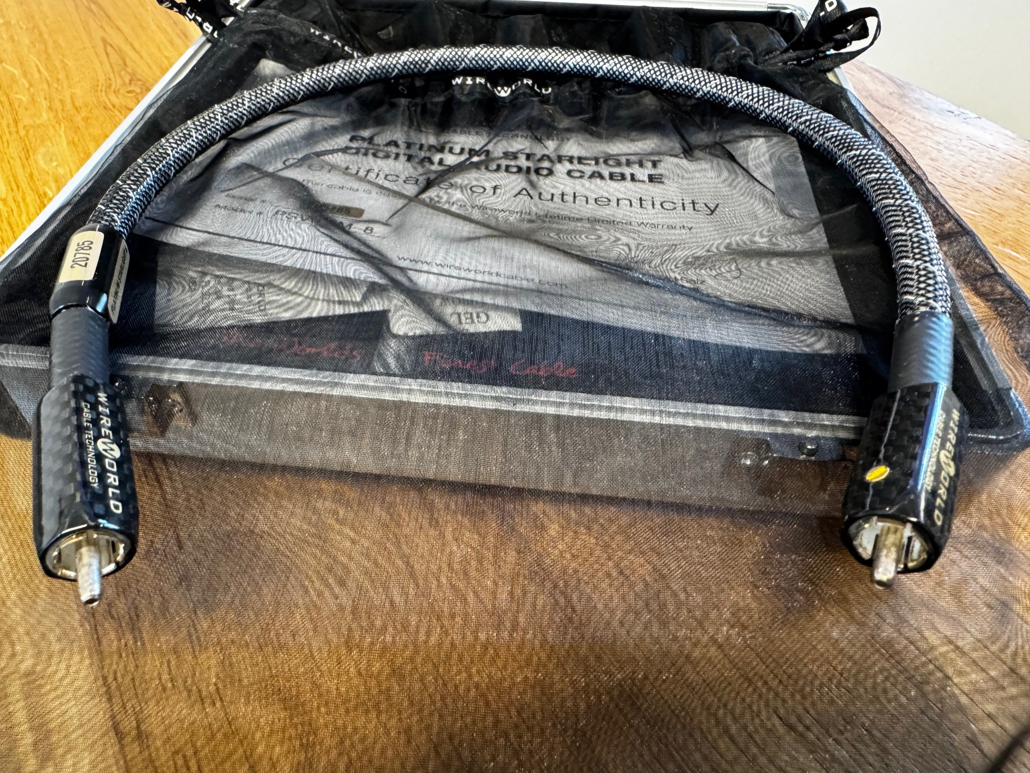 Auditorium Wireworld Cable Platinum Starlight Digital Audio RCA 75 Ohm 215021 - 1