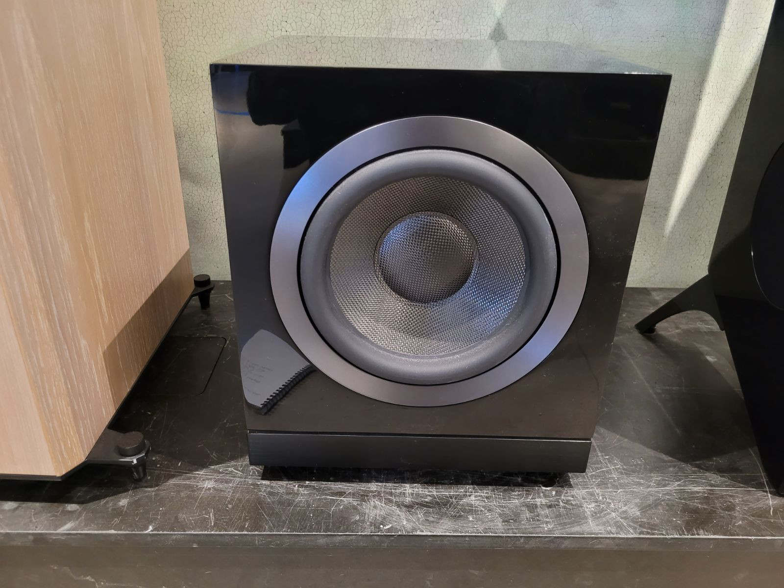 Auditorium Bowers & Wilkins DB-2D aktiver Subwoofer  214324 - 1