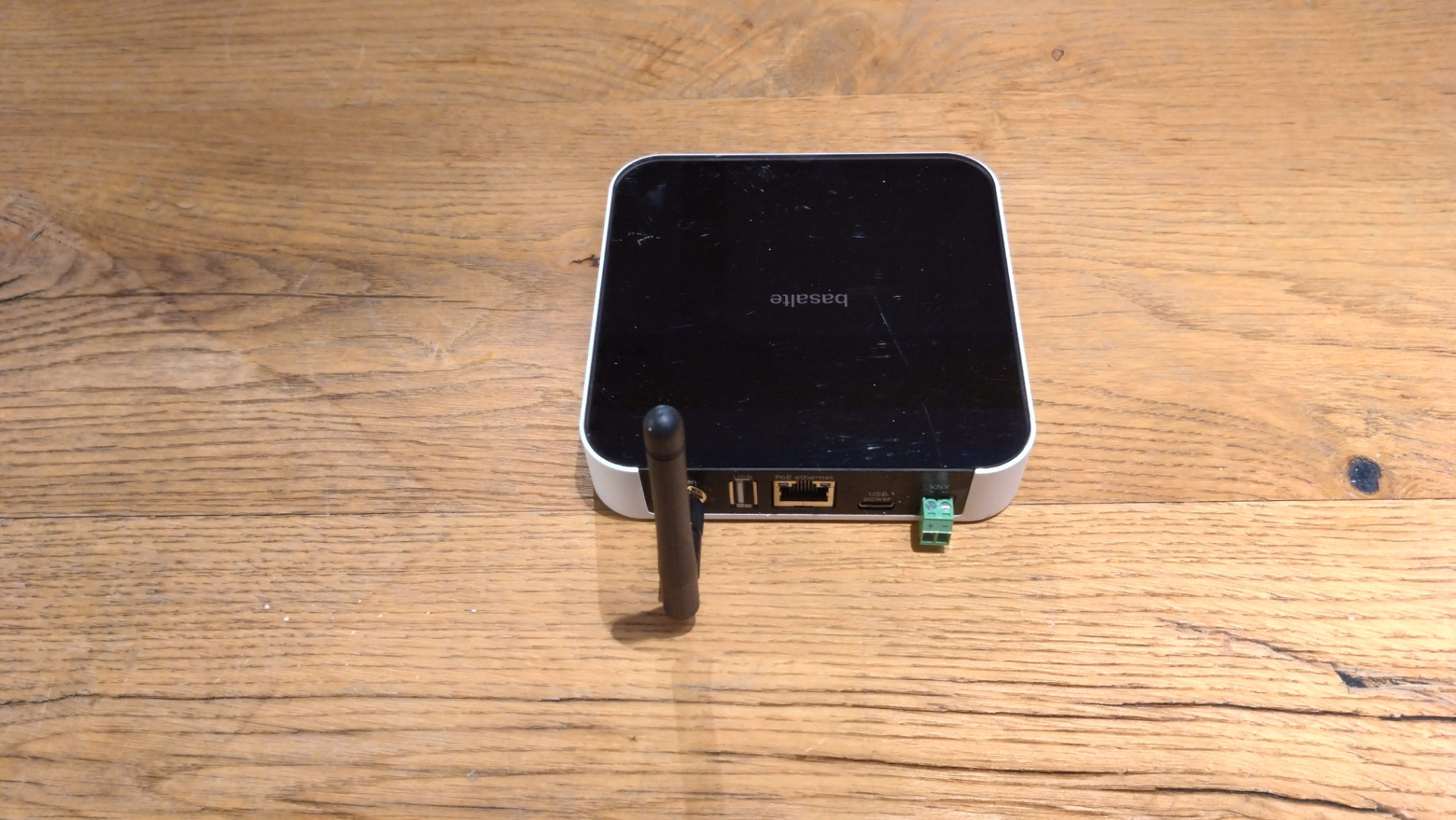 Auditorium basalte Core mini KNX-Server 205745 - 2