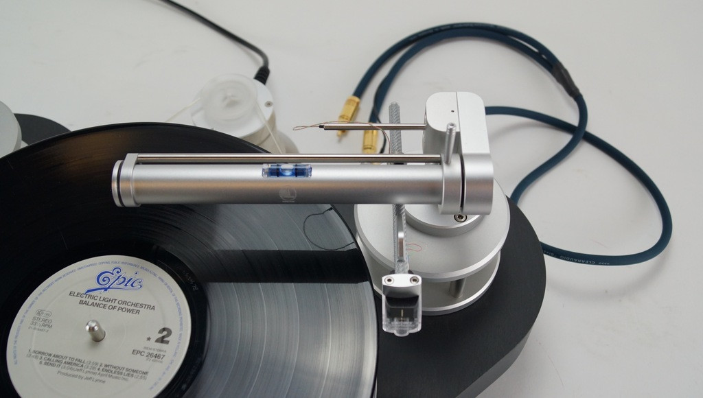 Auditorium Auditorium AUFTAKT Schieferbasis + Tonarm TT5 + Virtuoso MM TT5 280229 - 5