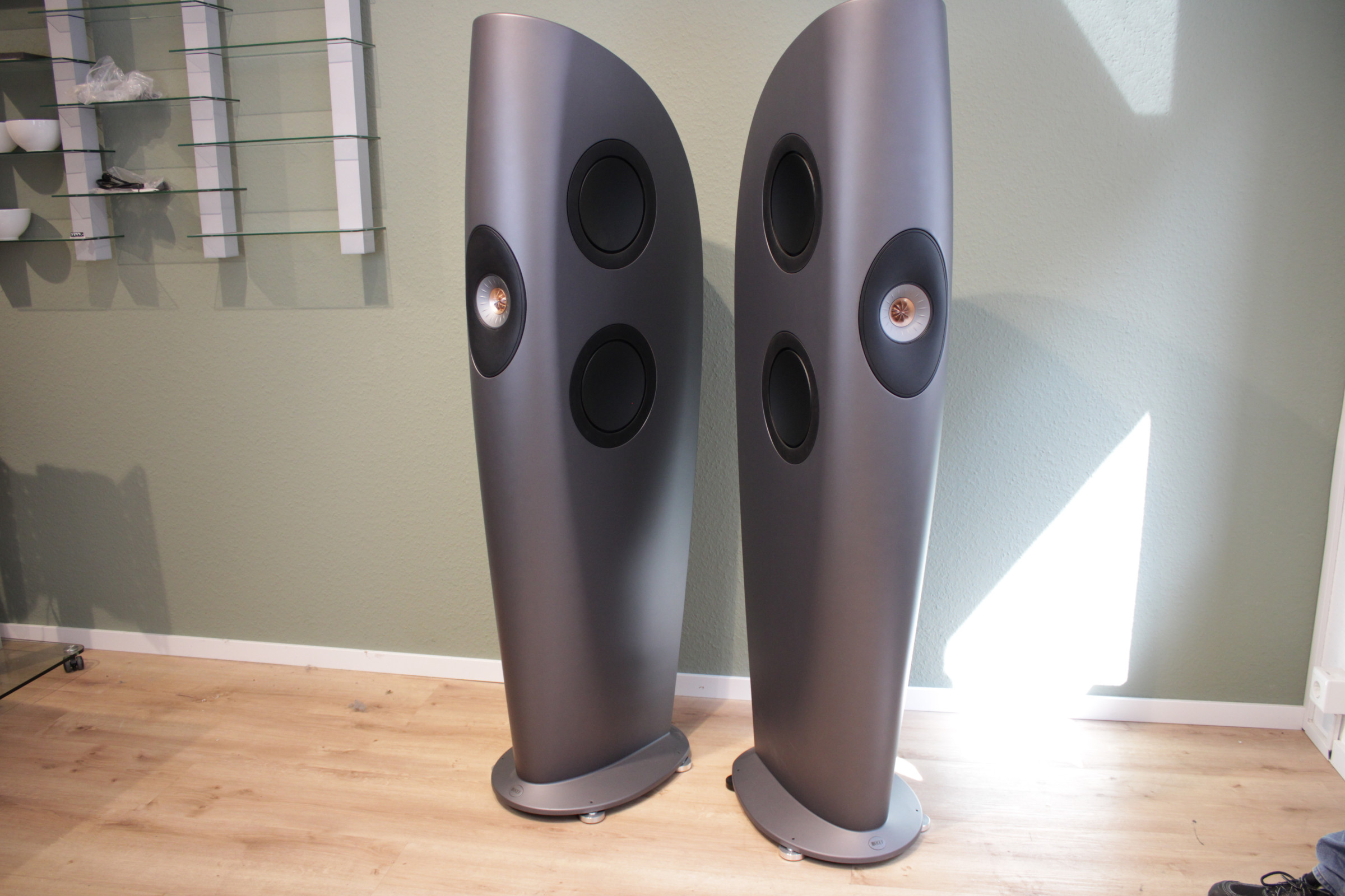 Auditorium KEF Blade One Meta Standlautsprecher 210250 - 1