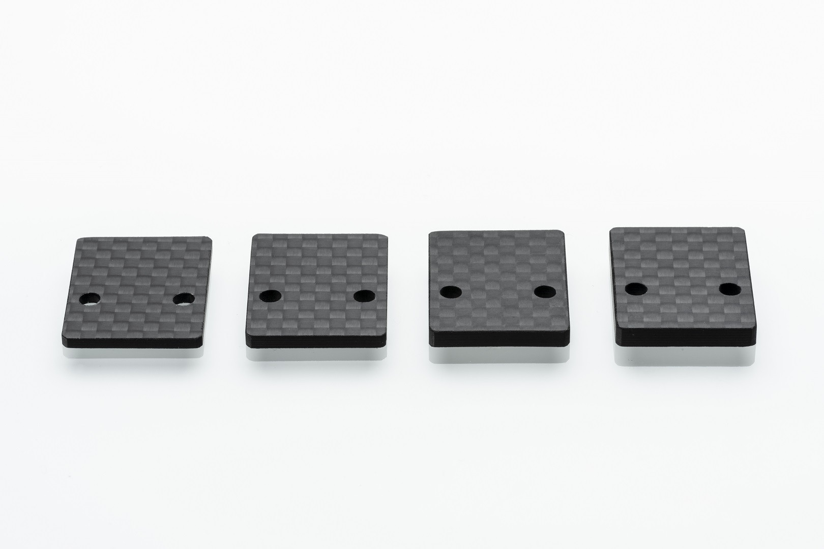 Auditorium Pro-Ject Headshell Spacer Carbon Set mit 4 Stärken 206059 - 1