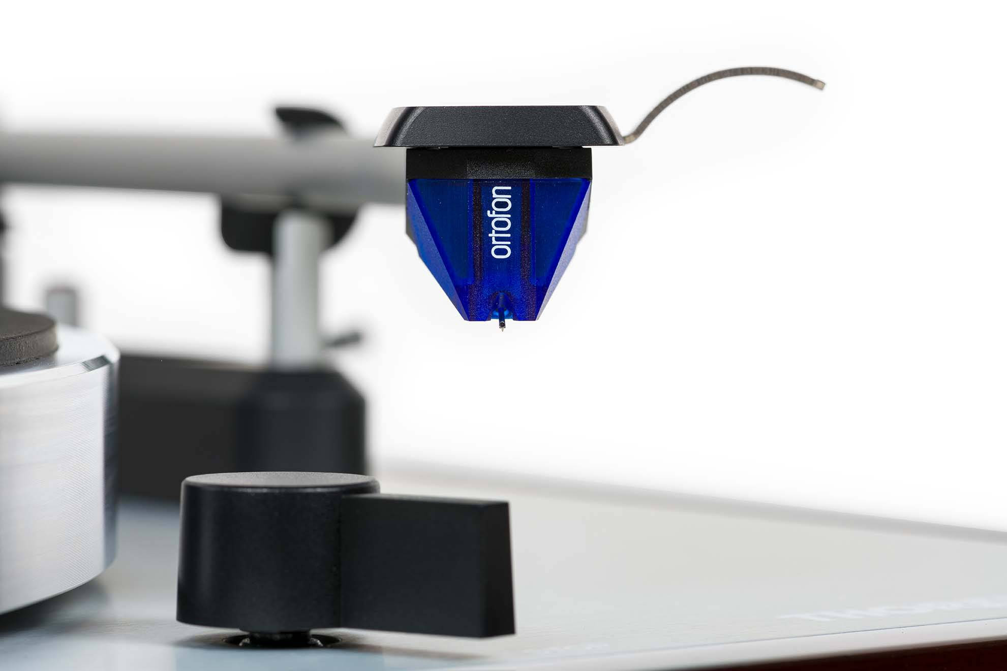 Auditorium Thorens TD 403 DD mit 2M Blue Tonabnehmer 293268 - 7