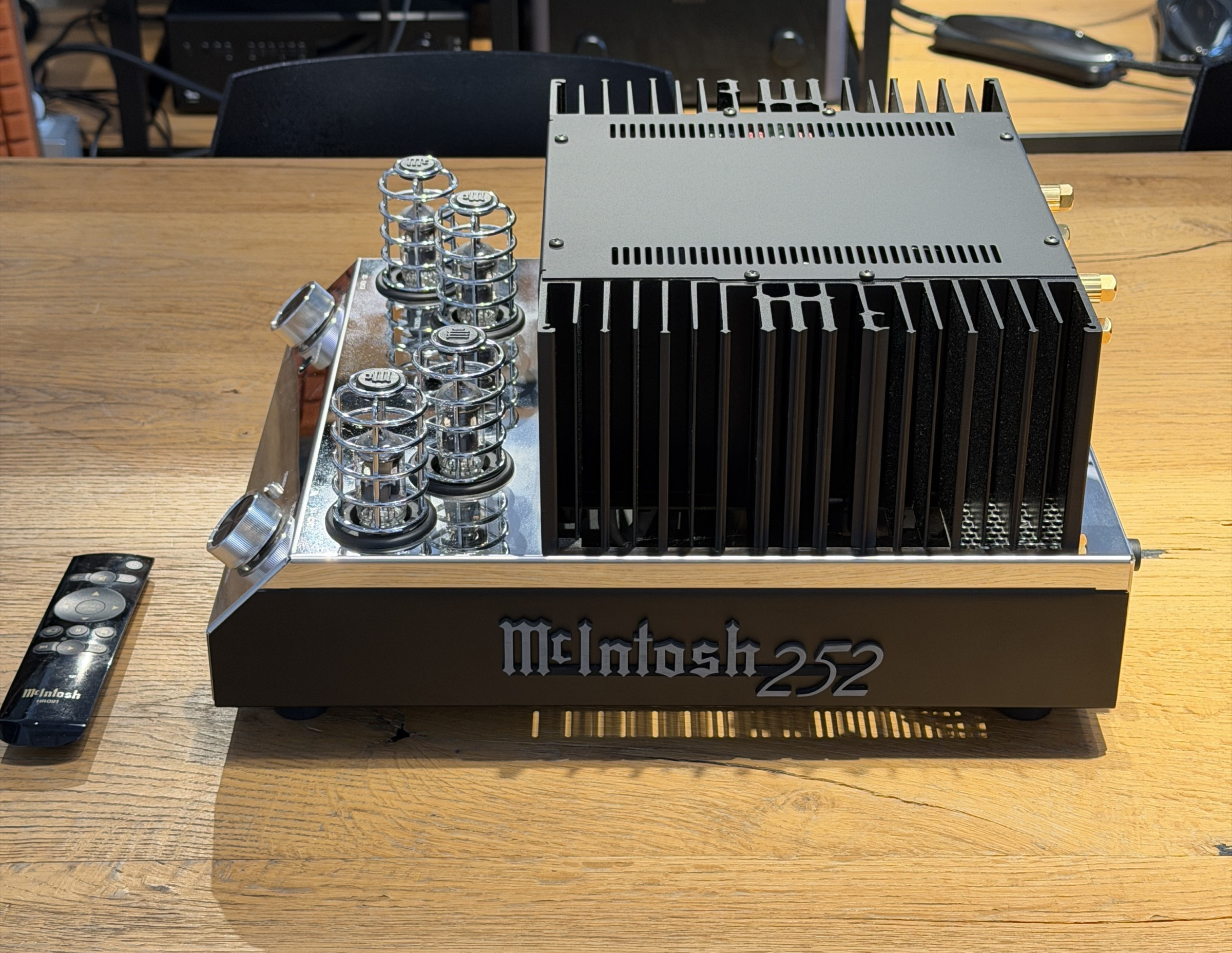 Auditorium McIntosh MA252 AC Hybrid Vollverstärker 214881 - 2