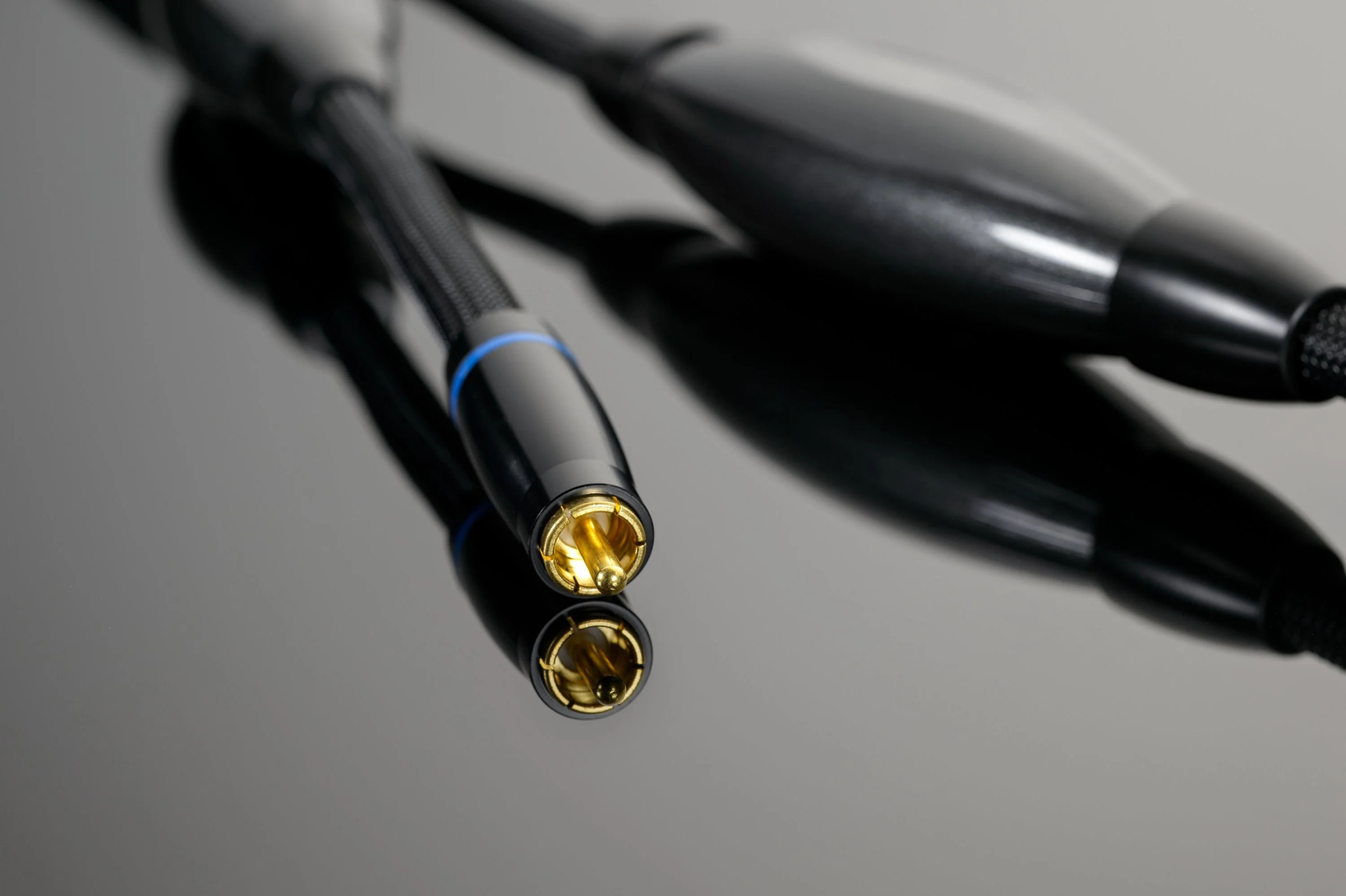 Auditorium Transparent Cable XL RCA Interconnect 280697 - 3