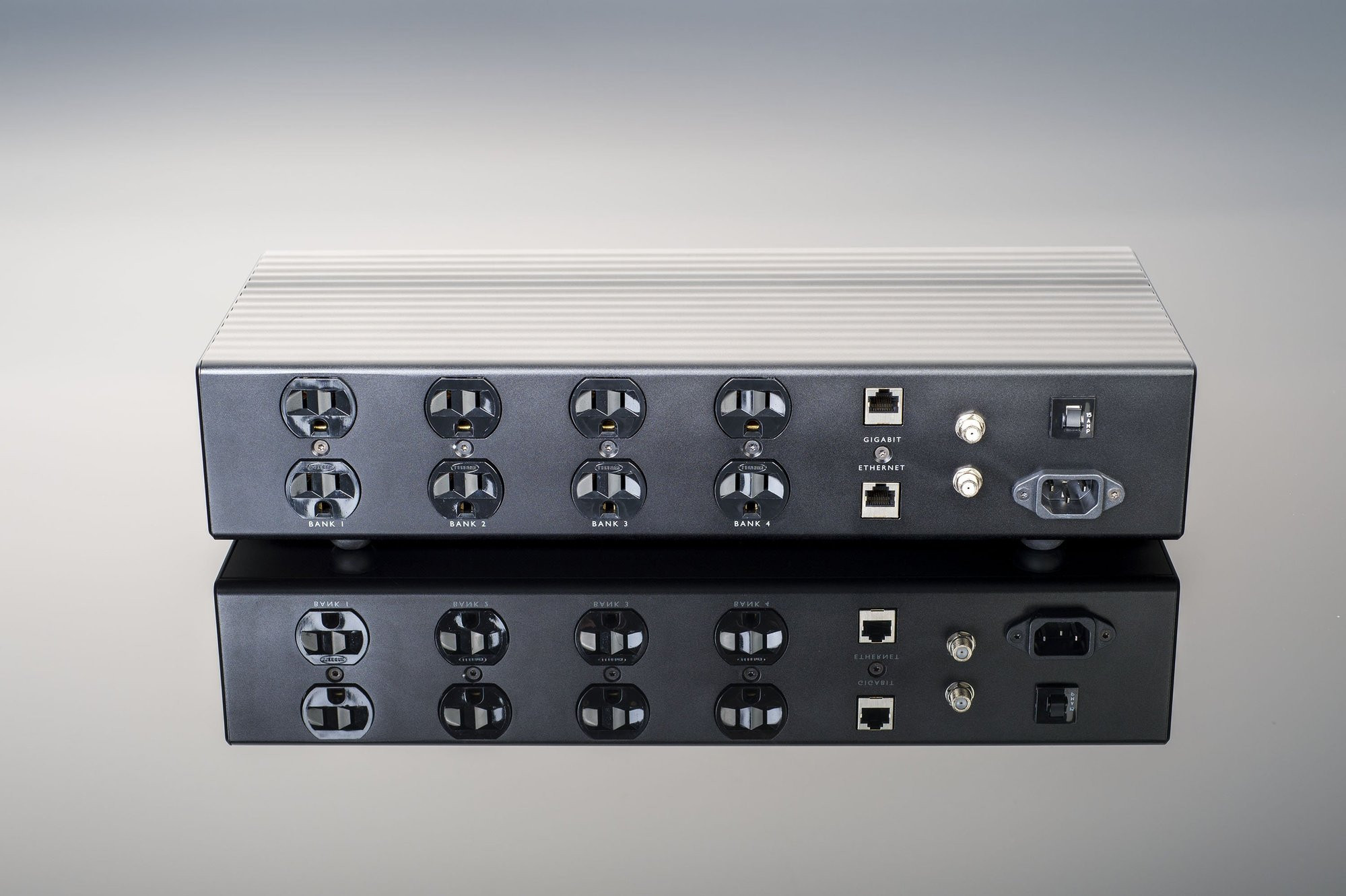 Auditorium Transparent Cable Powerwave + Zuleitung Netzfilter 6fach 230V + LAN 286960 - 3