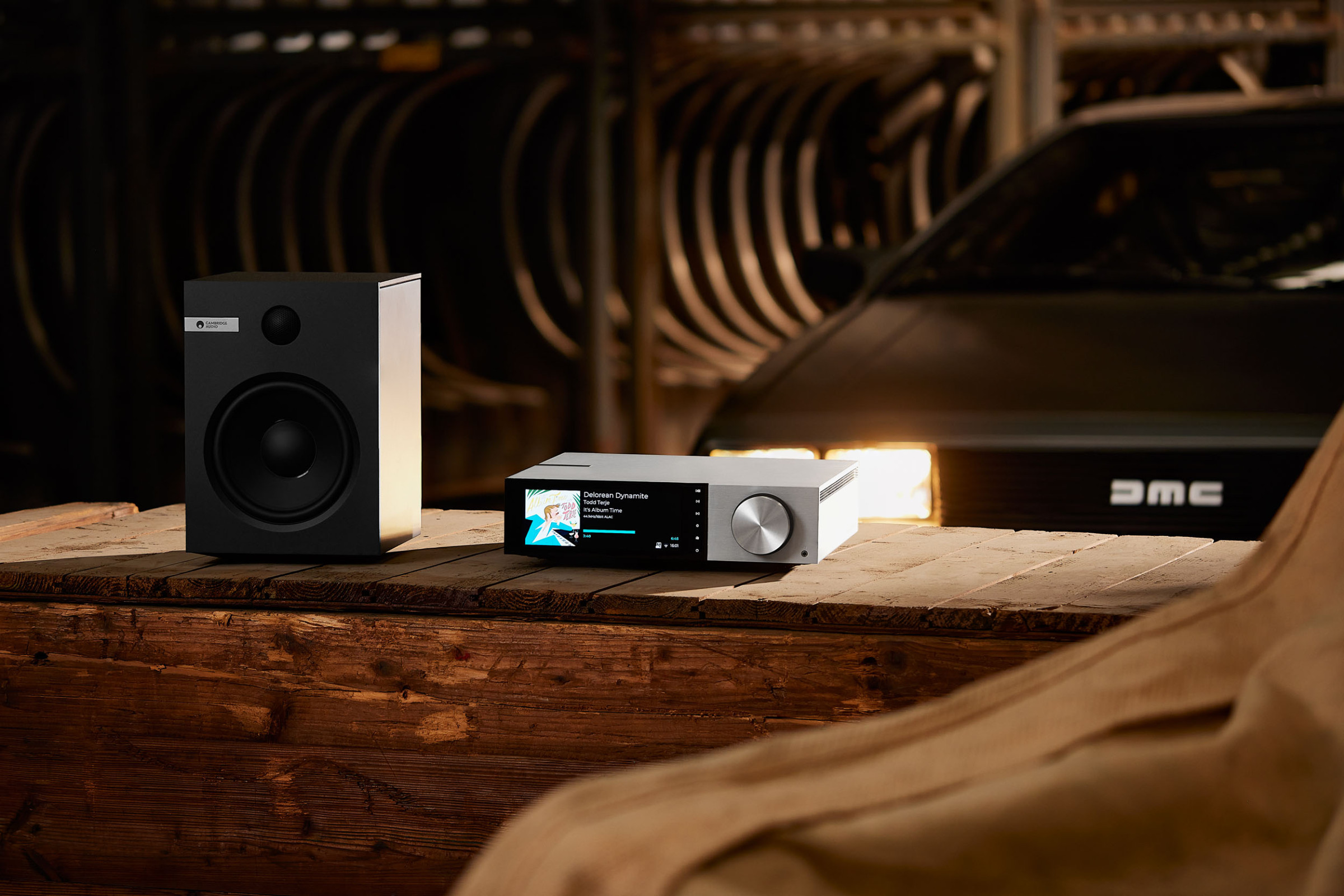 Auditorium Cambridge Audio Evo 150 DeLorean Edition Vollverstärker 204082 - 13