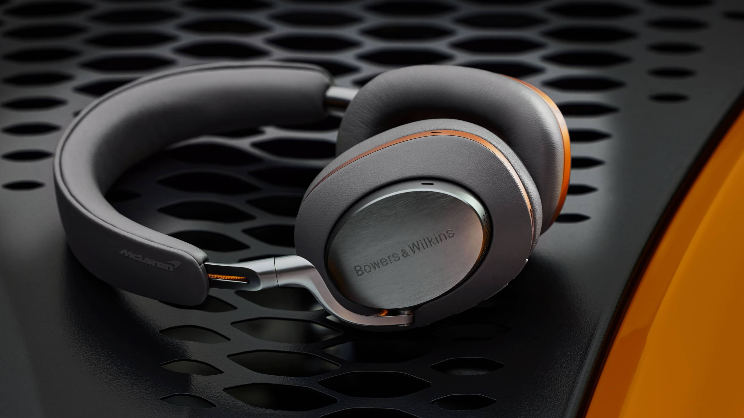 Auditorium Bowers & Wilkins PX8 McLaren Edition Over-Ear Kopfhörer geschlossen 297328 - 7