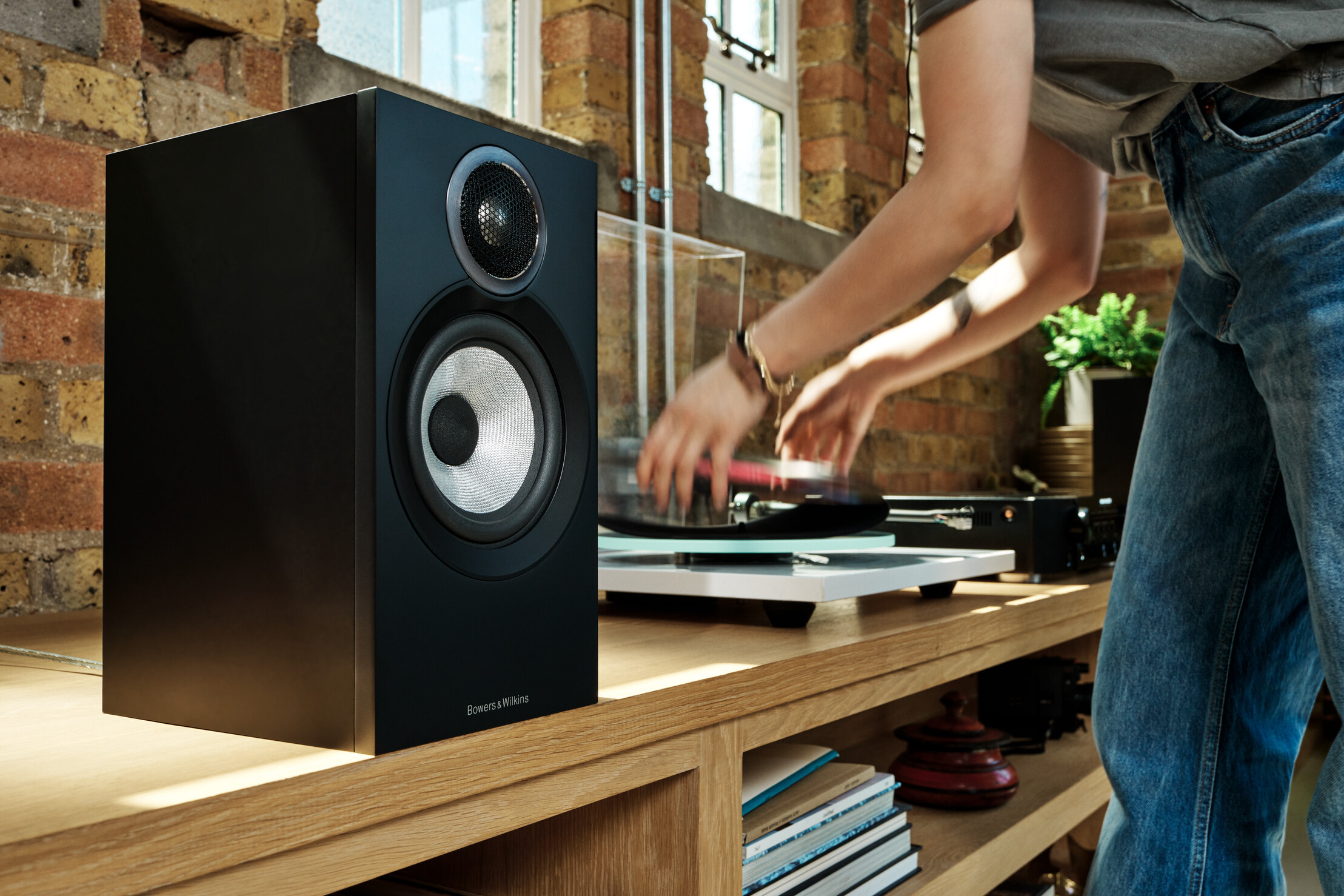 Auditorium Bowers & Wilkins 607 S3 Kompakter Regallautsprecher 201405 - 9