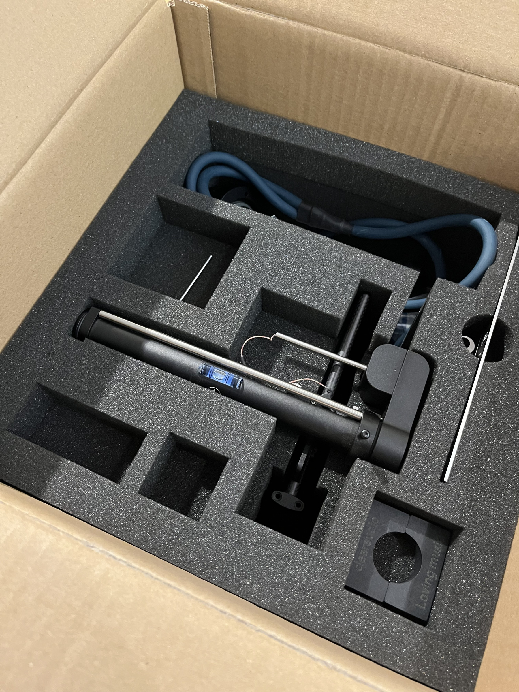 Auditorium Clearaudio TT5 mit Swing Base und XLR Six Stream Kabel 215020 - 1