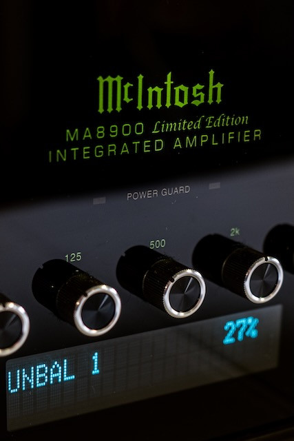 Auditorium McIntosh MA8900AC Limited Edition Vollverstärker 297006 - 3