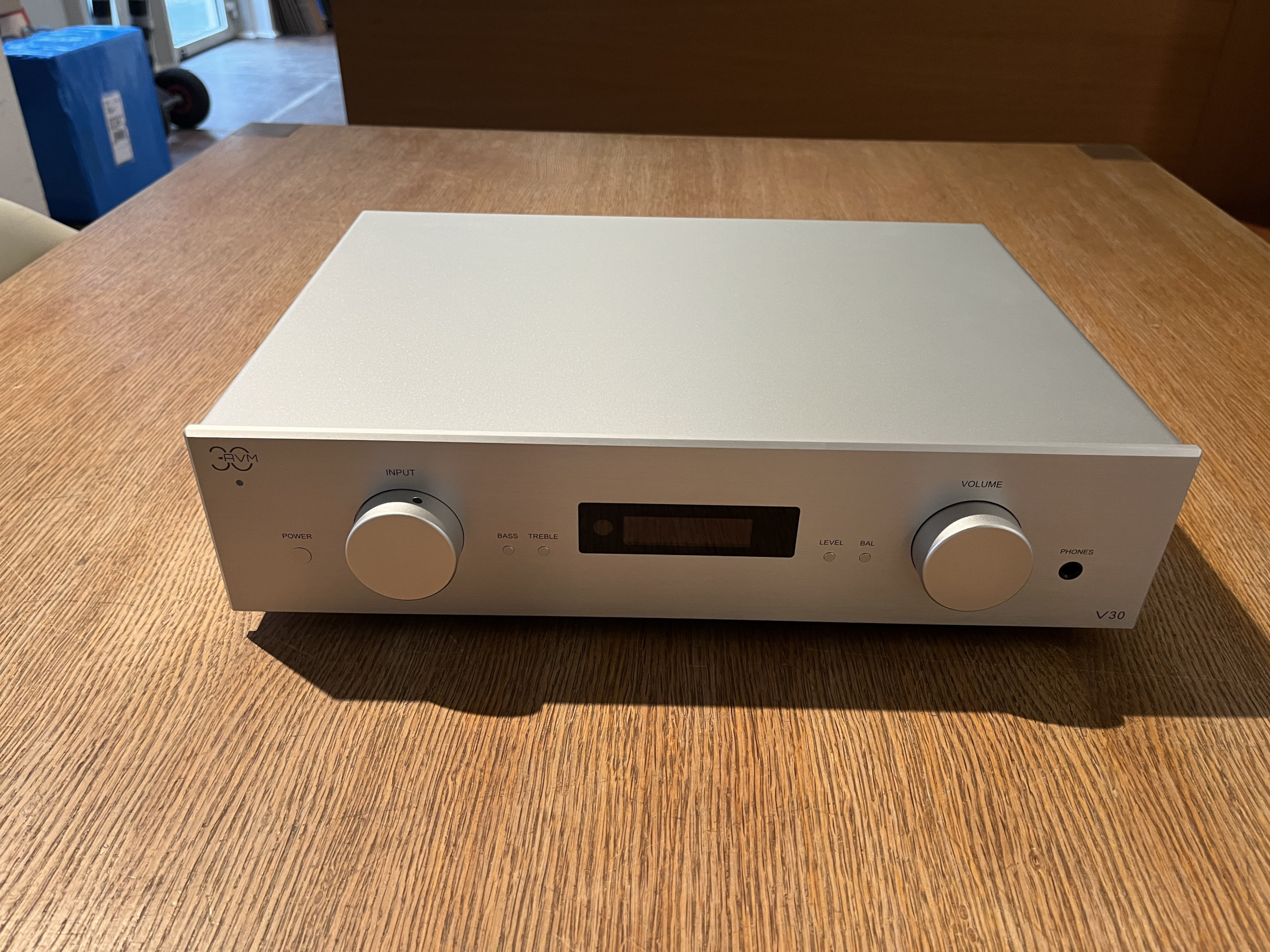 Auditorium AVM  V30 Vorstufe silber 214935 - 1