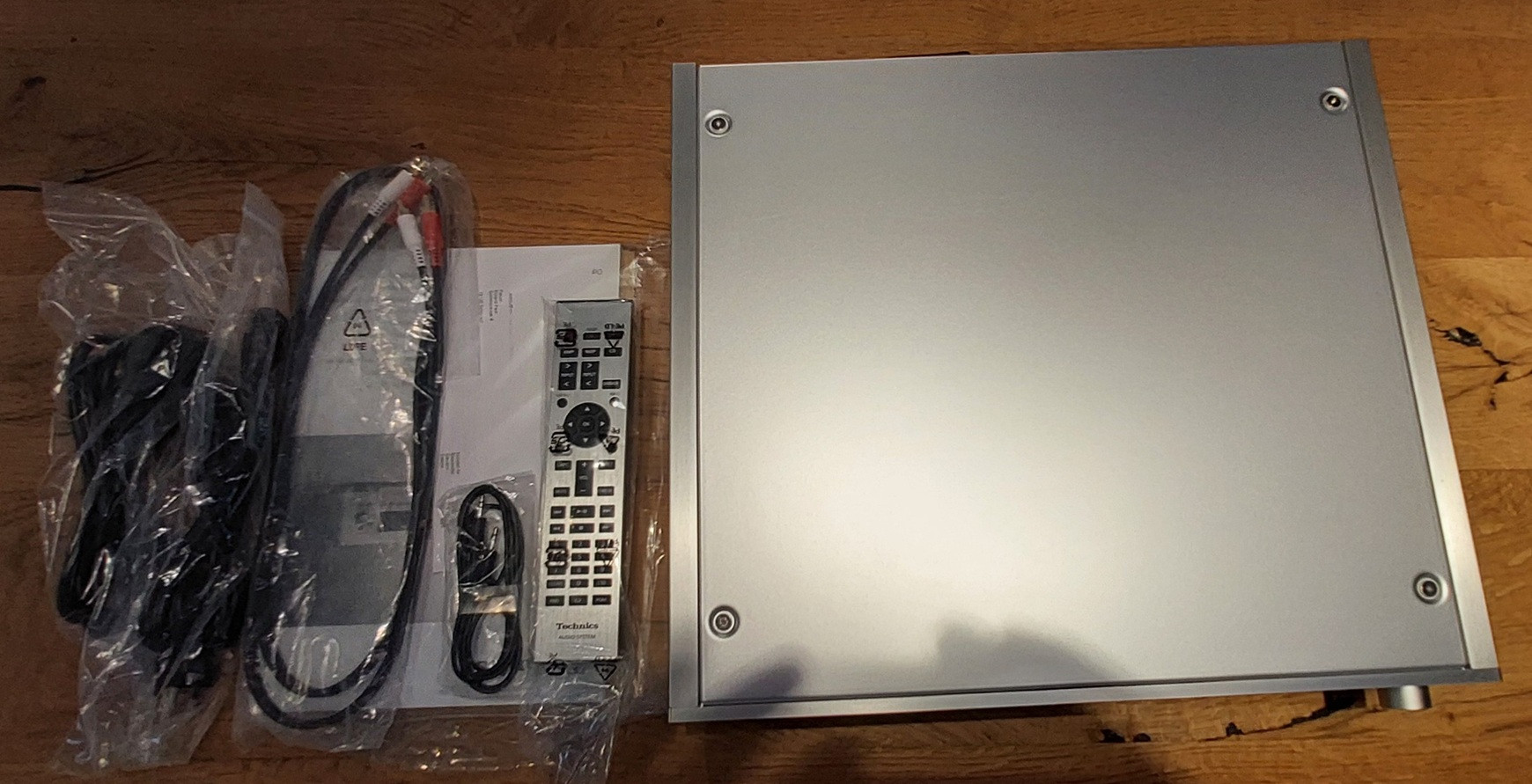 Auditorium Technics SL-G700 MK I Silber SACD Netzwerkspieler 215682 - 4