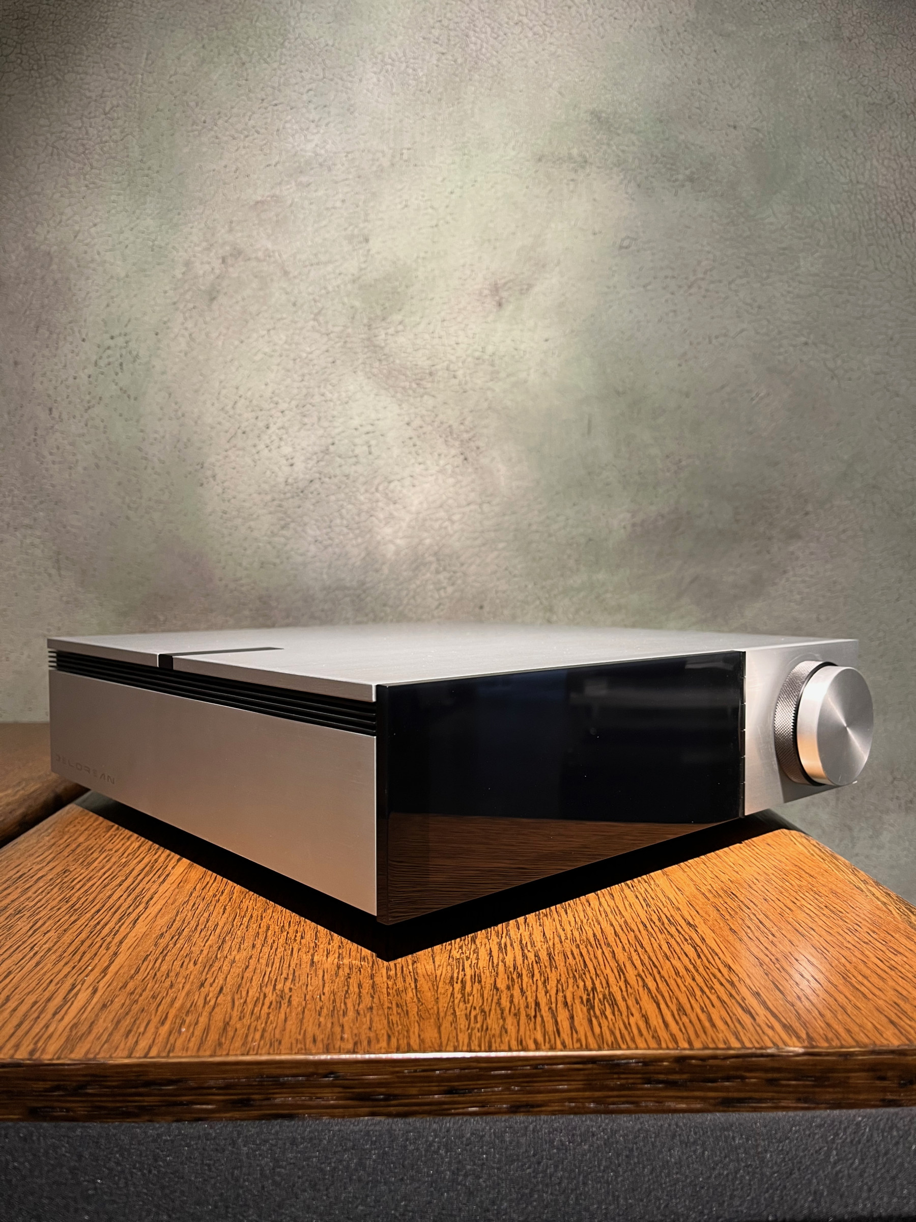 Auditorium Cambridge Audio Evo 150 DeLorian Edition  218834 - 2