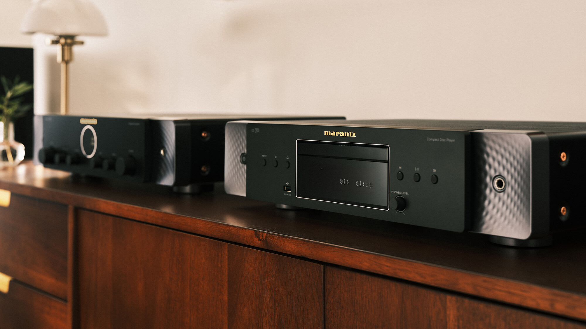 Auditorium Marantz MODEL 70 Vollverstärker  217429 - 11