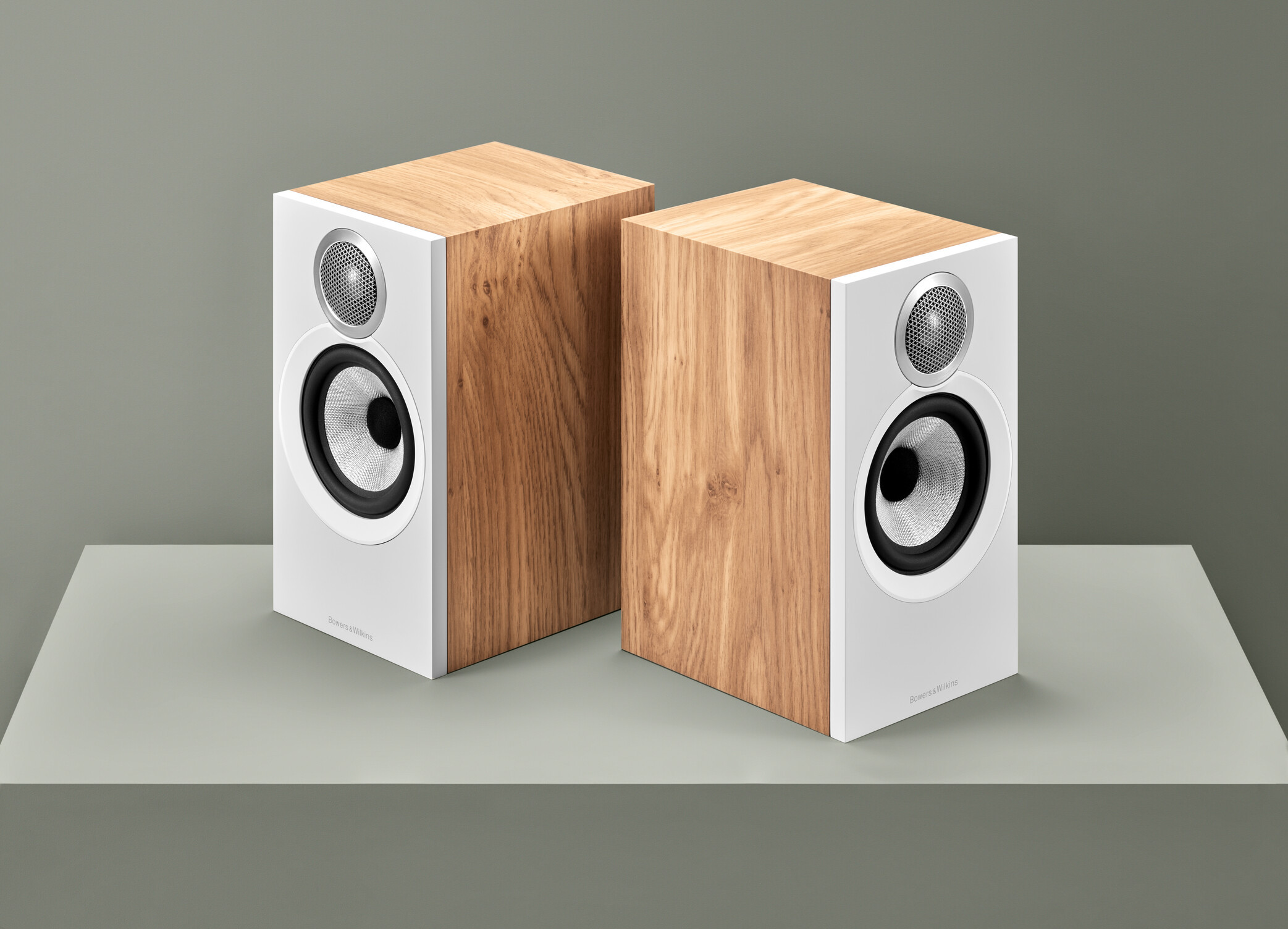 Auditorium Bowers & Wilkins 607 S3 Kompakter Regallautsprecher 201409 - 8