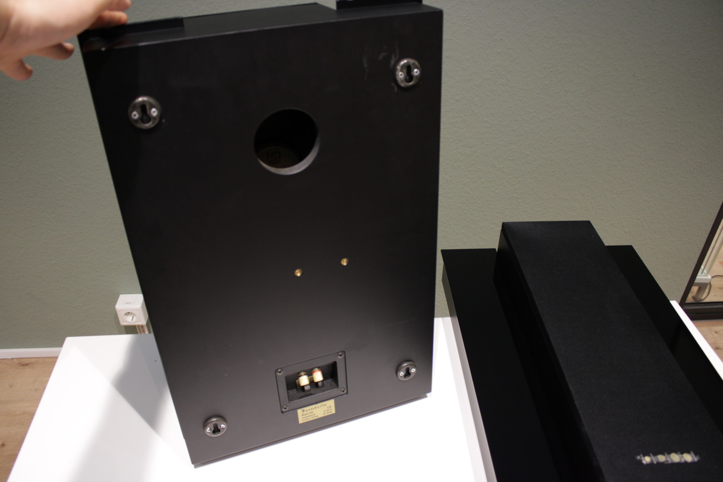 Auditorium Bösendorfer VC - Wall H Schwarz Hochglanz 210923 - 3