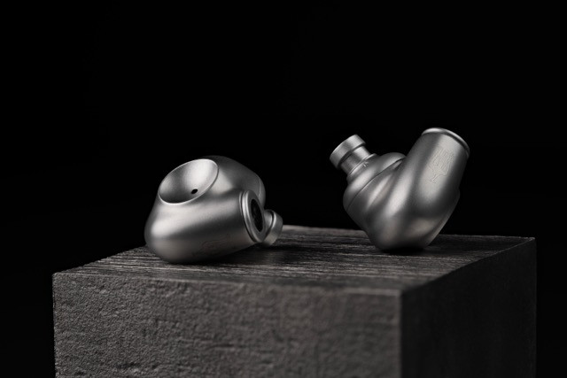 Auditorium Astell&Kern PD20 & Meeze Astru In Ear - Perfect-Match-Bundle 216625 - 3