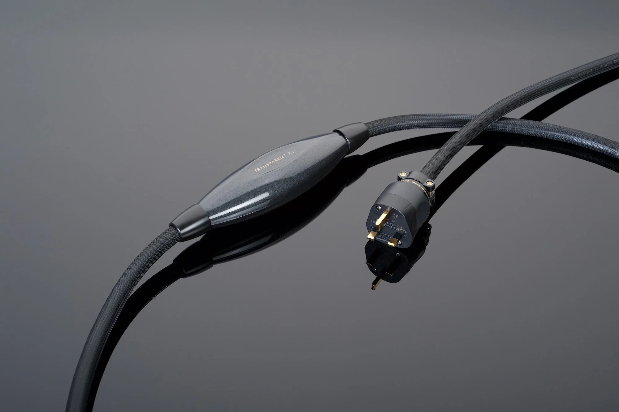 Auditorium Transparent Cable XL Power Cord 15Amp C15-Stecker 2,0m 281072 - 2