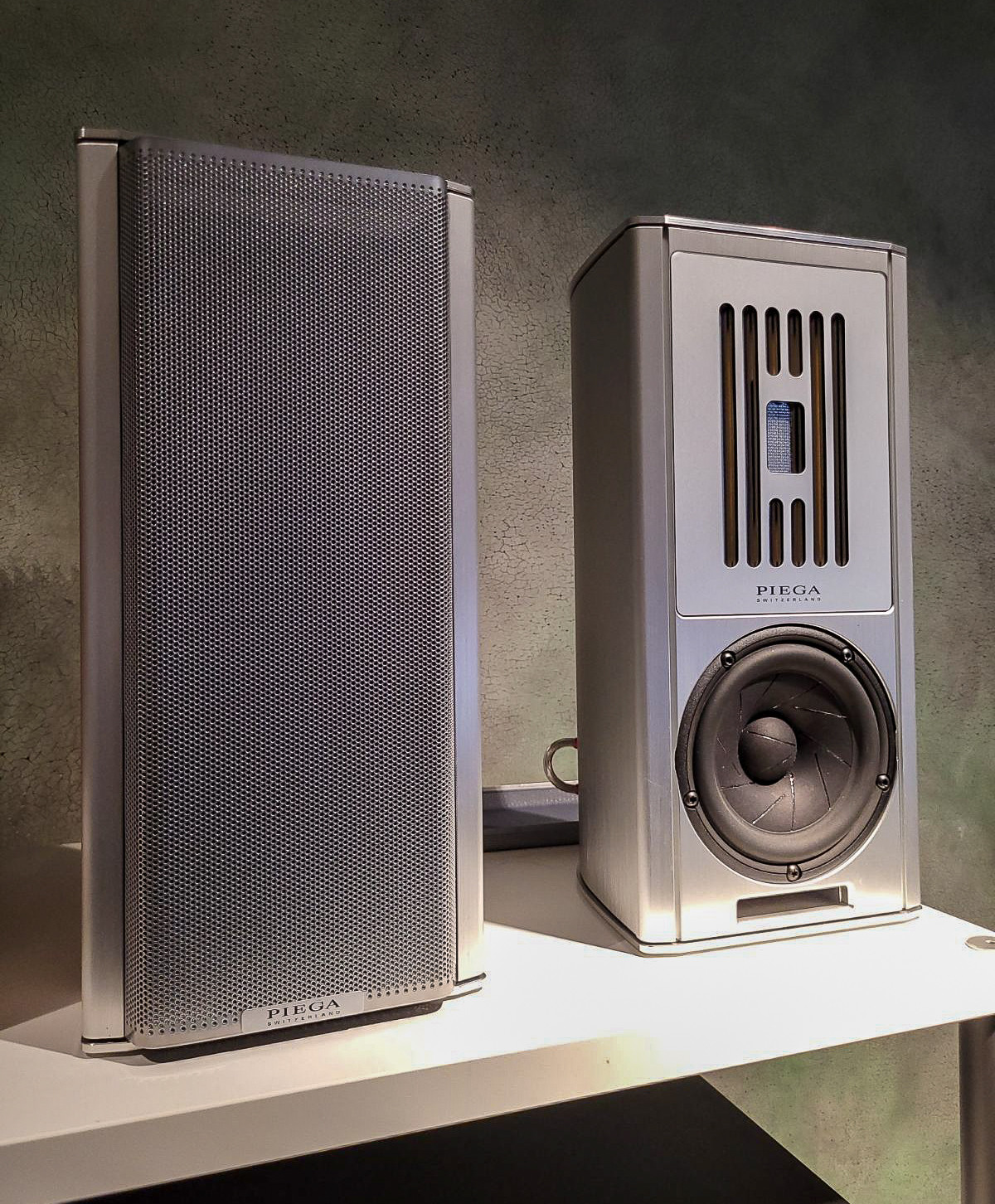 Auditorium Piega Coax 10.2 Lautsprecher  212636 - 1 Auditorium Piega Coax 10.2 Lautsprecher  212636 - 1