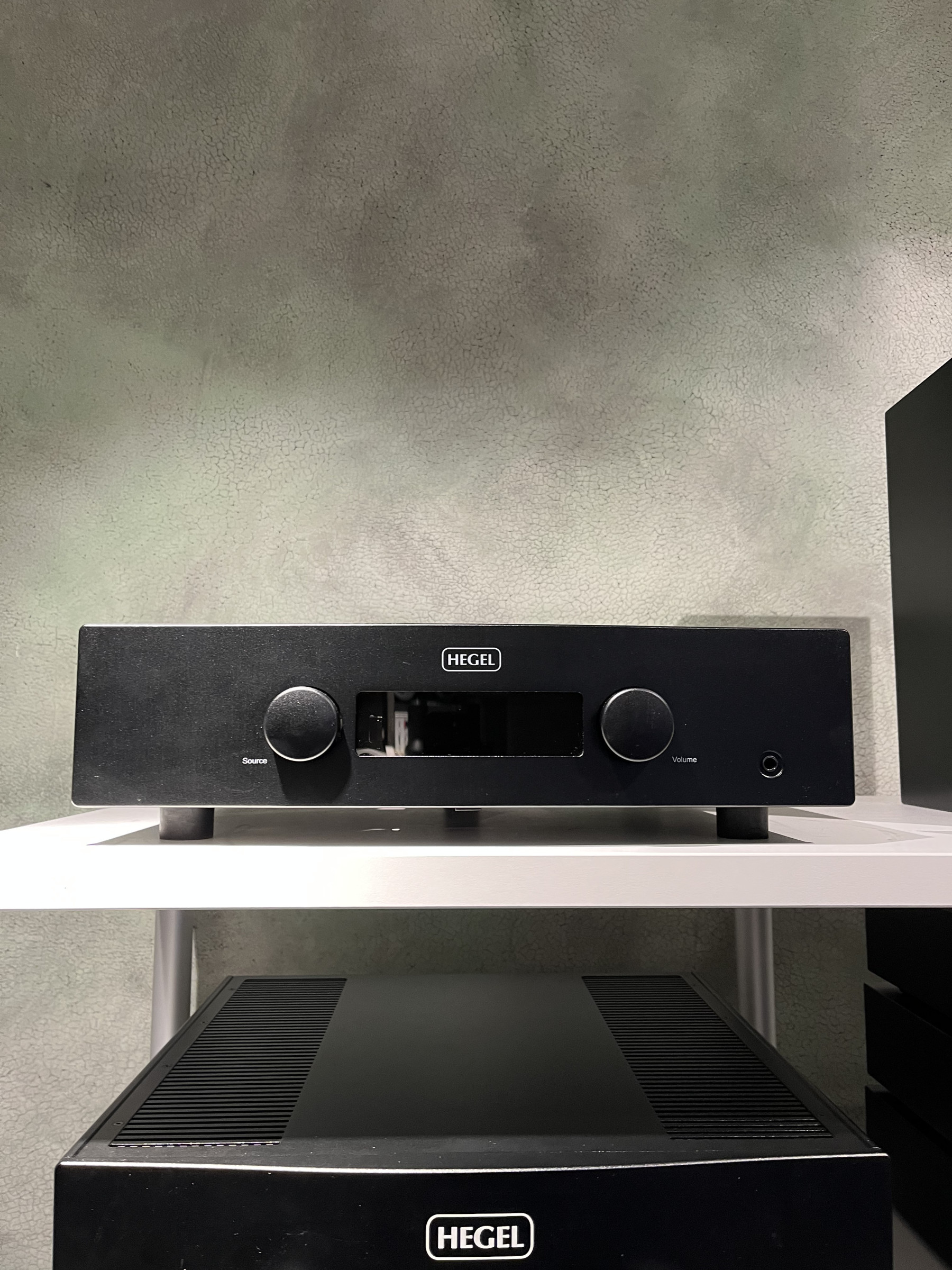 Auditorium Hegel H190 Vollverstärker Schwarz Gebrauchtgerät 214560 - 1